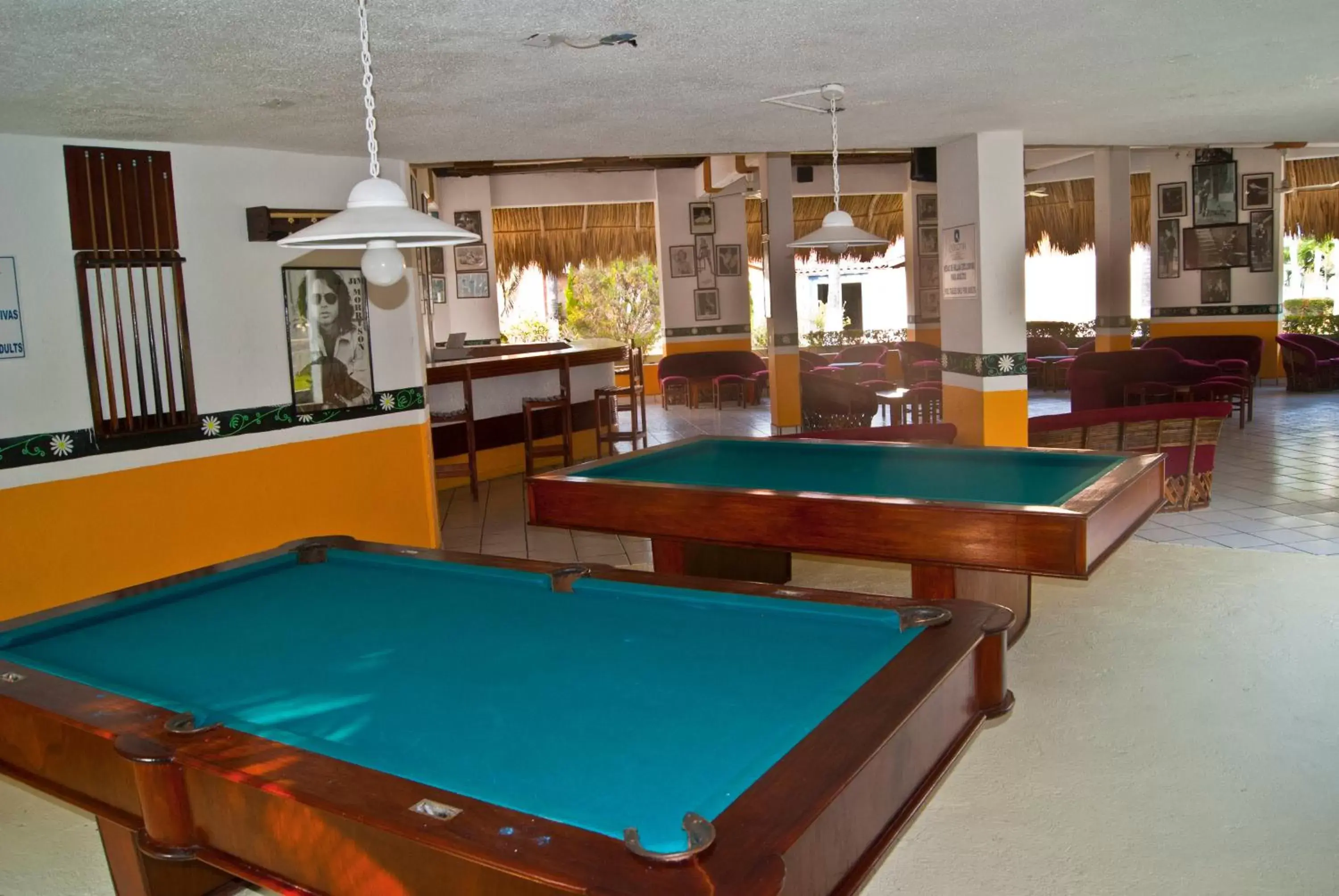 Game Room, Billiards in Qualton Club Ixtapa All Inclusive