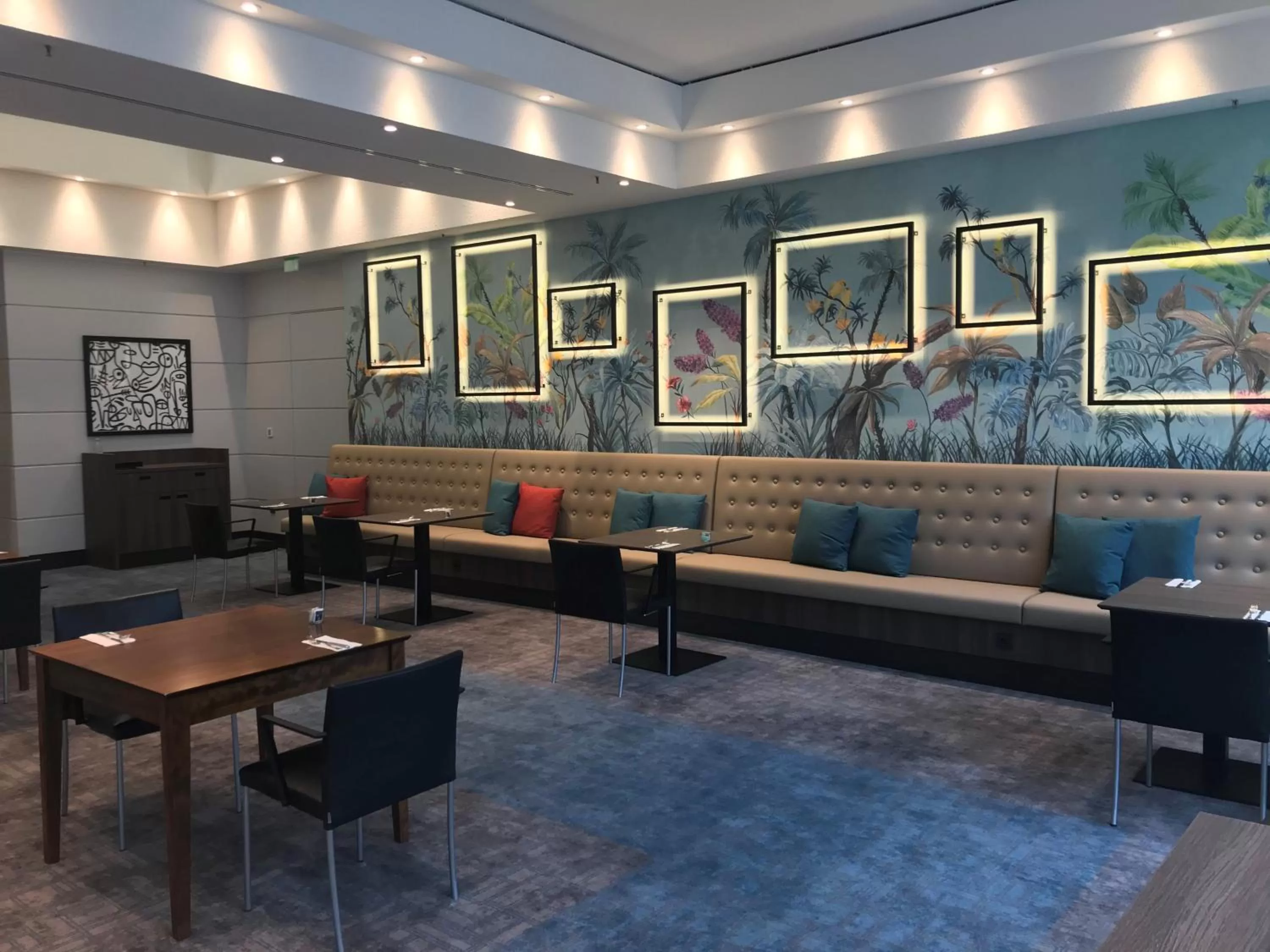 Restaurant/places to eat in Radisson Blu Hotel Erfurt