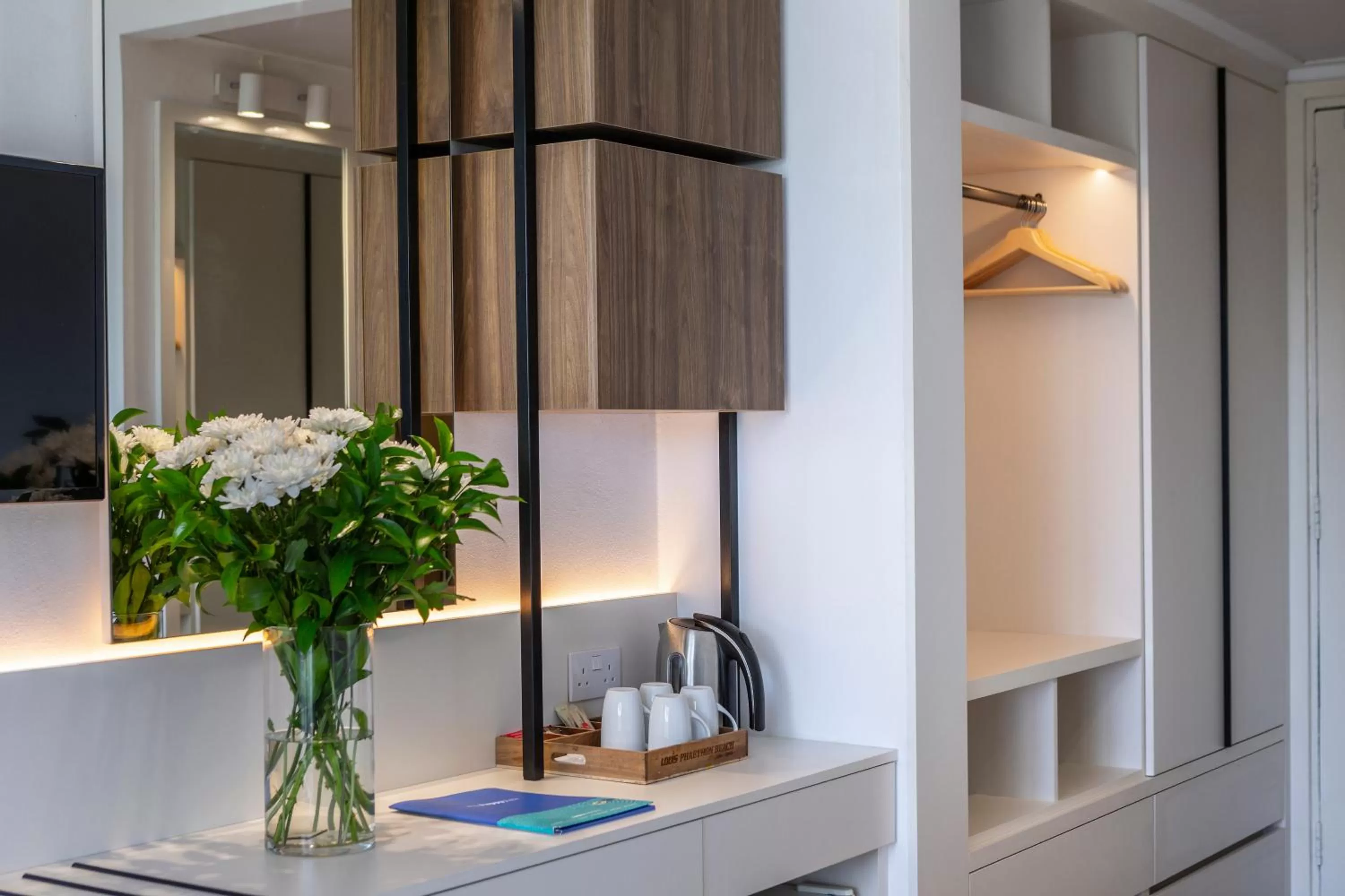 Coffee/tea facilities in Louis Phaethon Beach