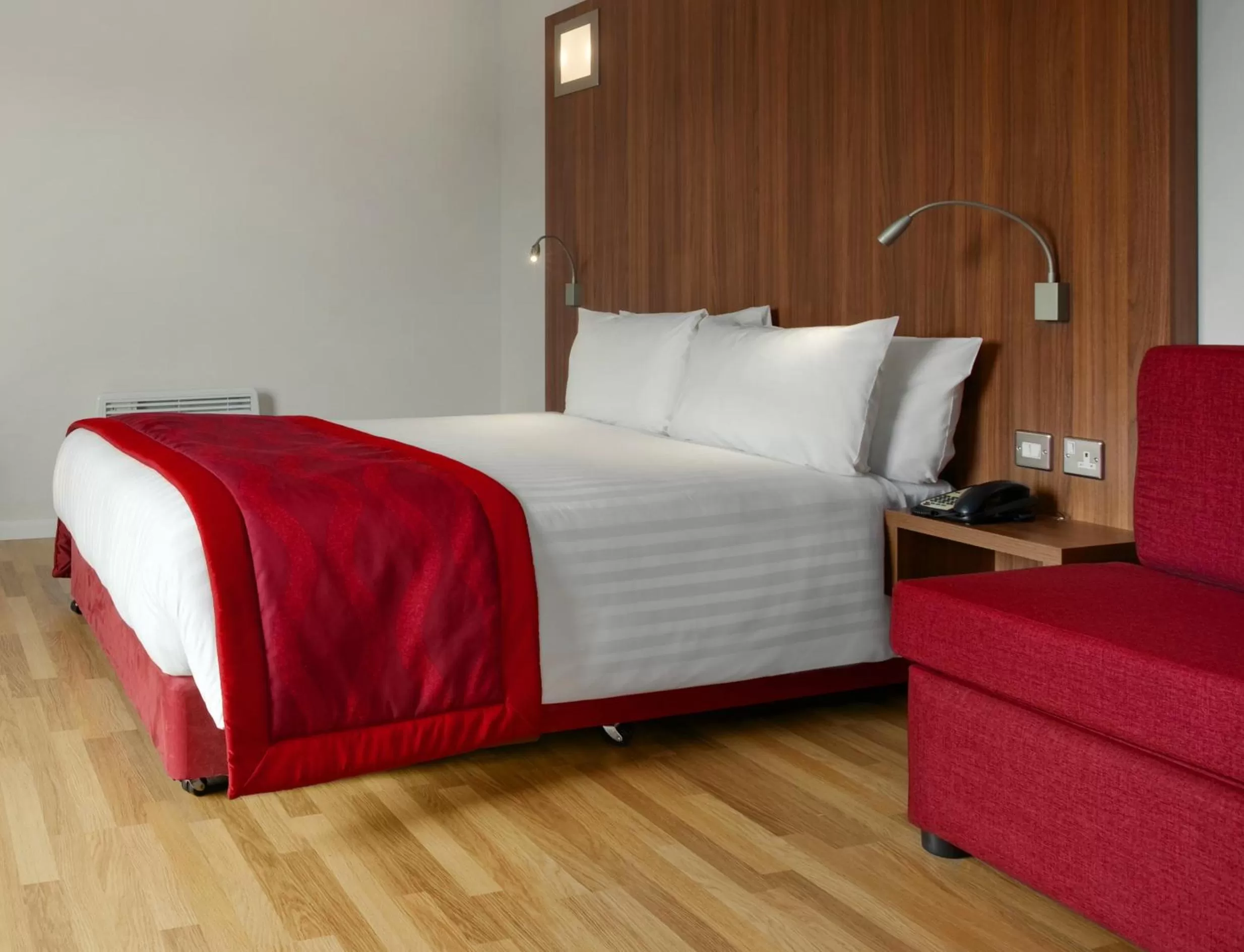 Bedroom, Bed in Ramada Encore Newcastle-Gateshead