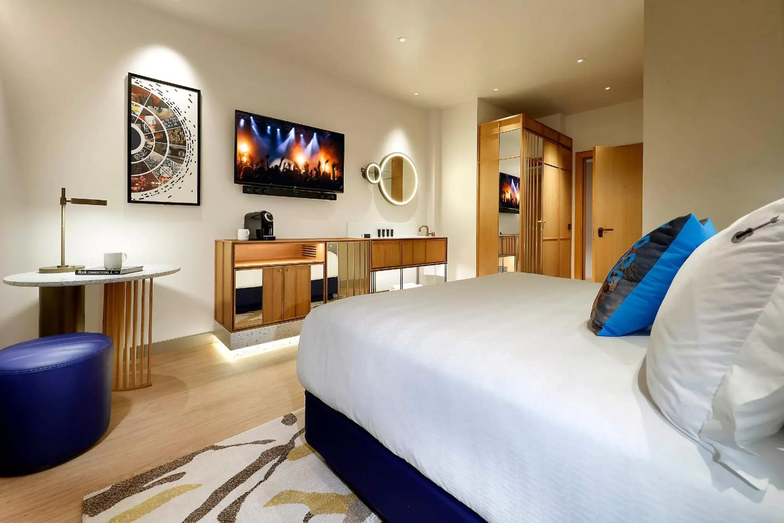 Photo of the whole room, Bed in Hard Rock Hotel Madrid Photo of the whole room, Bed in Hard Rock Hotel Madrid