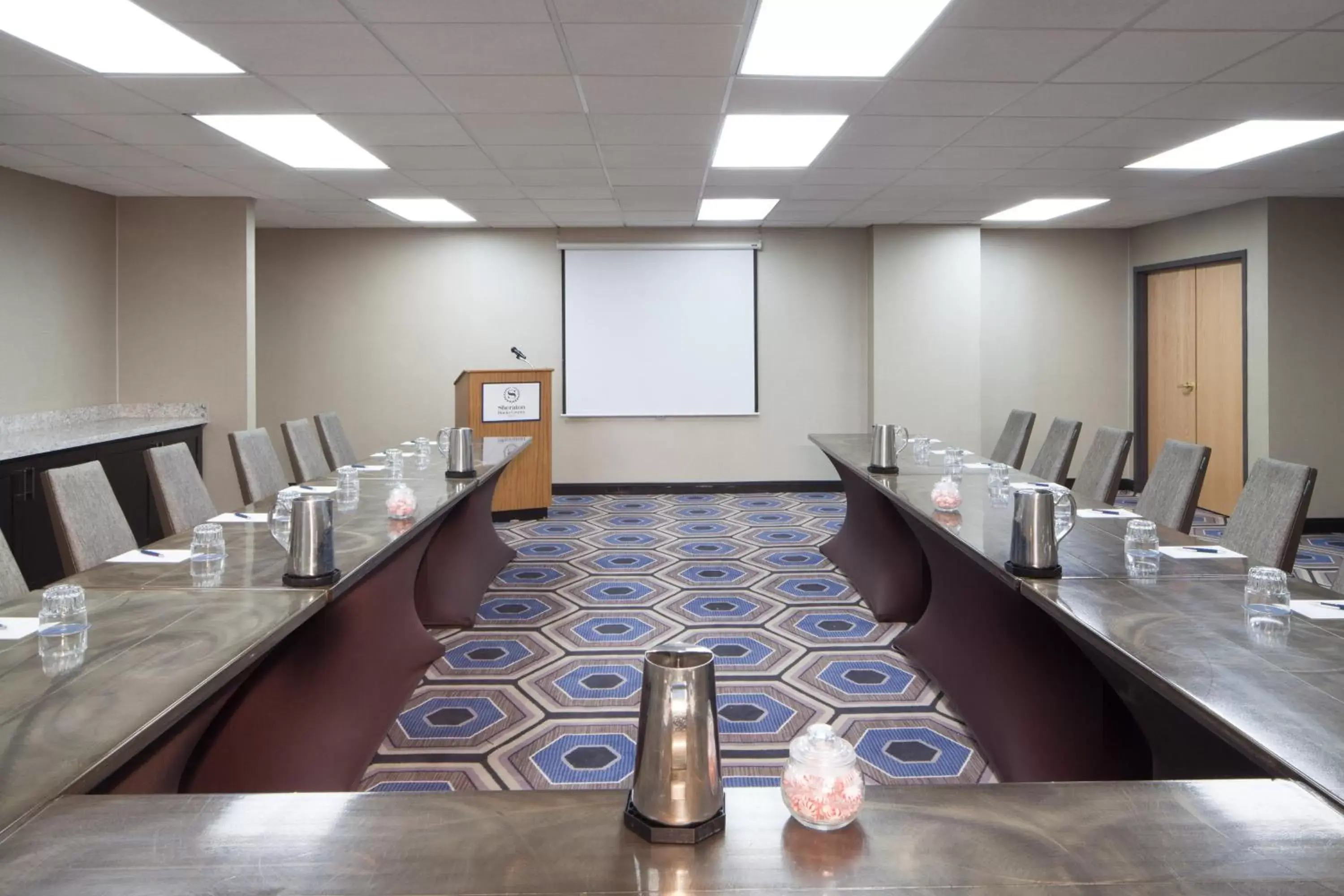 Meeting/conference room in Sheraton Bucks County Langhorne