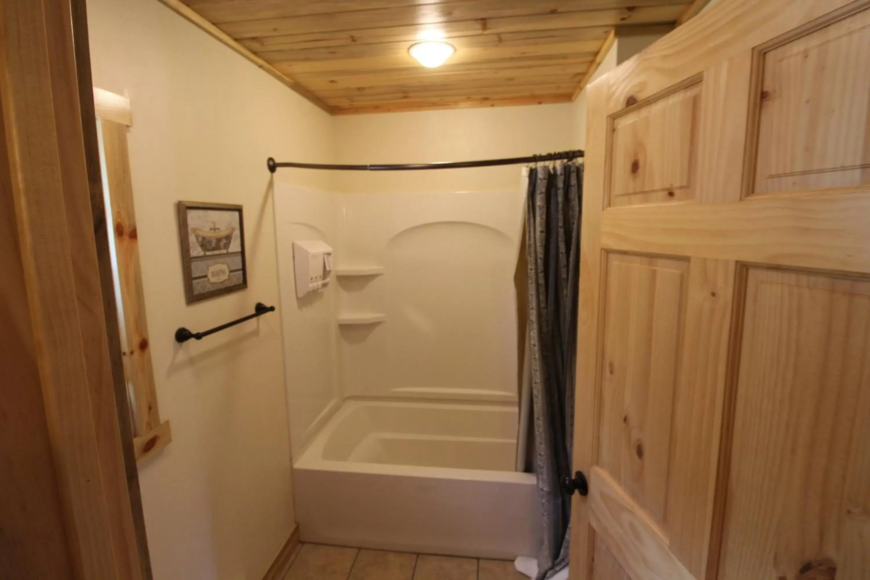 Other, Bathroom in Wapiti Lodge