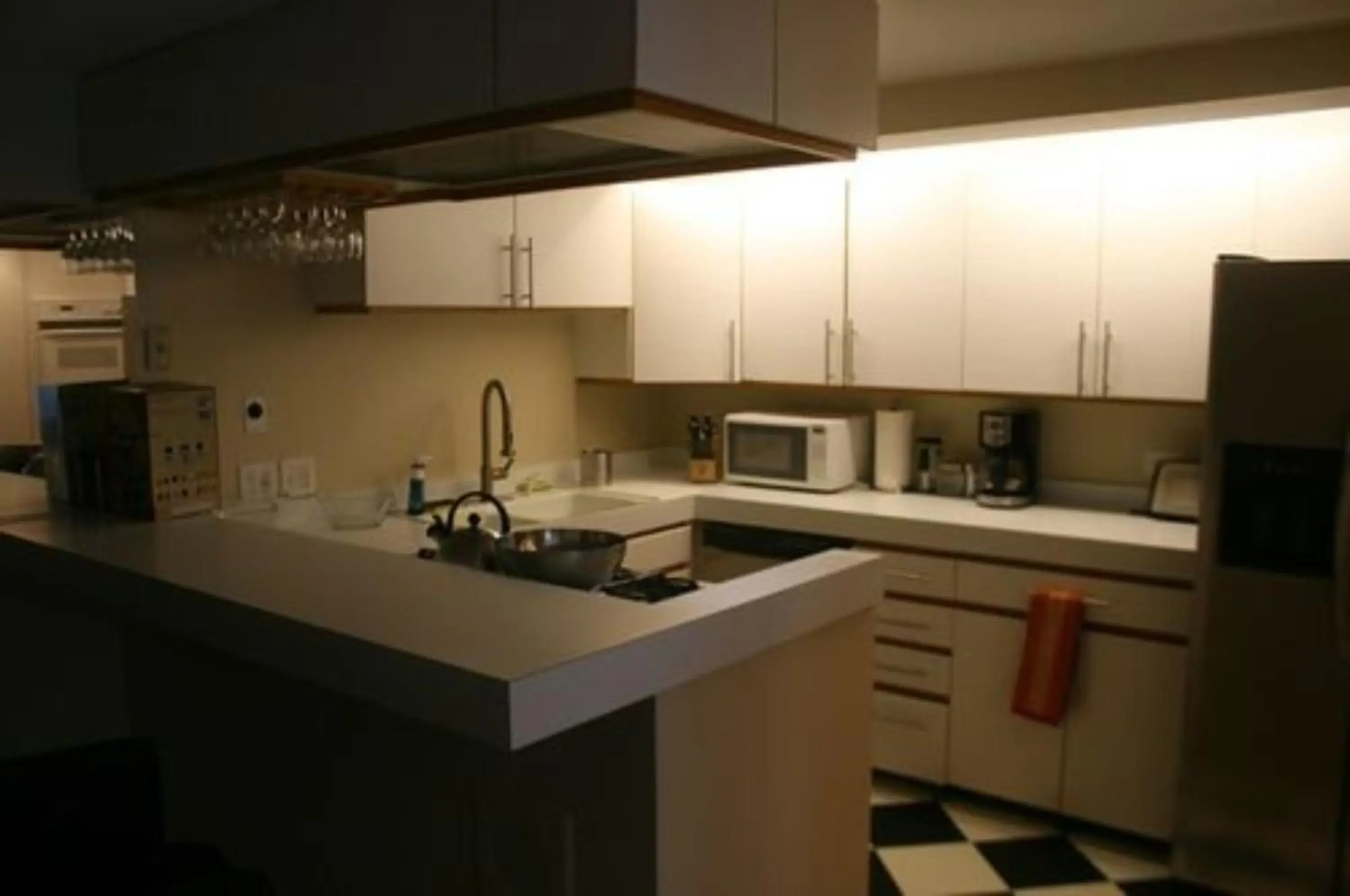 Other, Kitchen/Kitchenette in Roscoe Village Guesthouse
