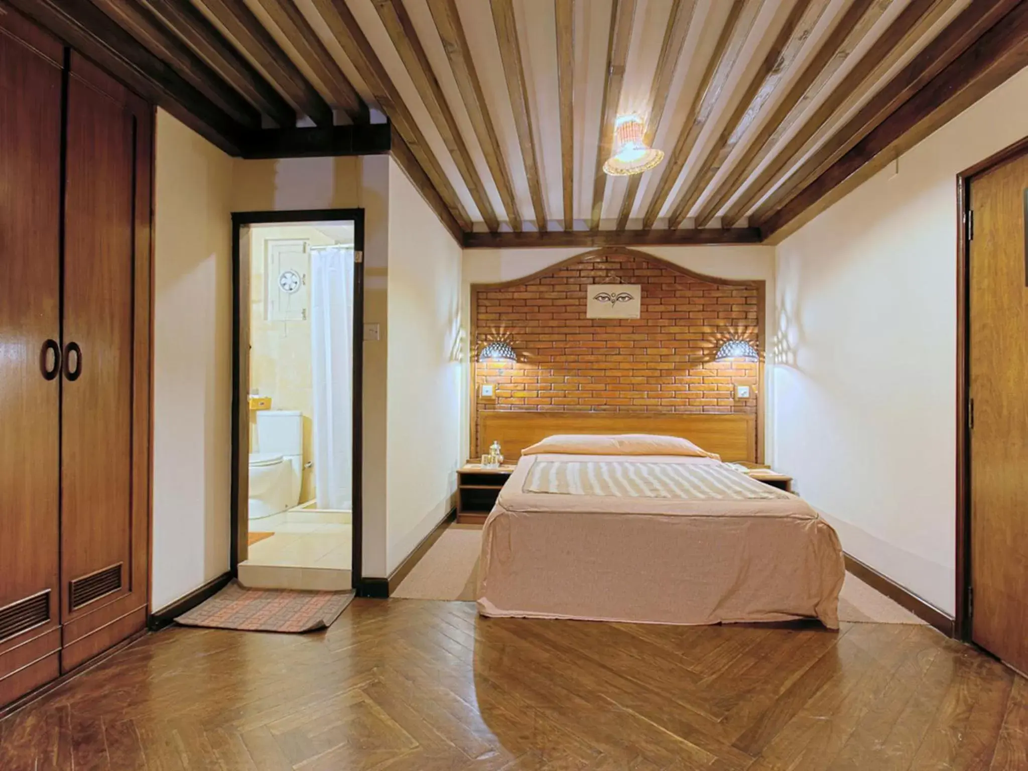 Deluxe Double or Twin Room - single occupancy in Kantipur Temple House