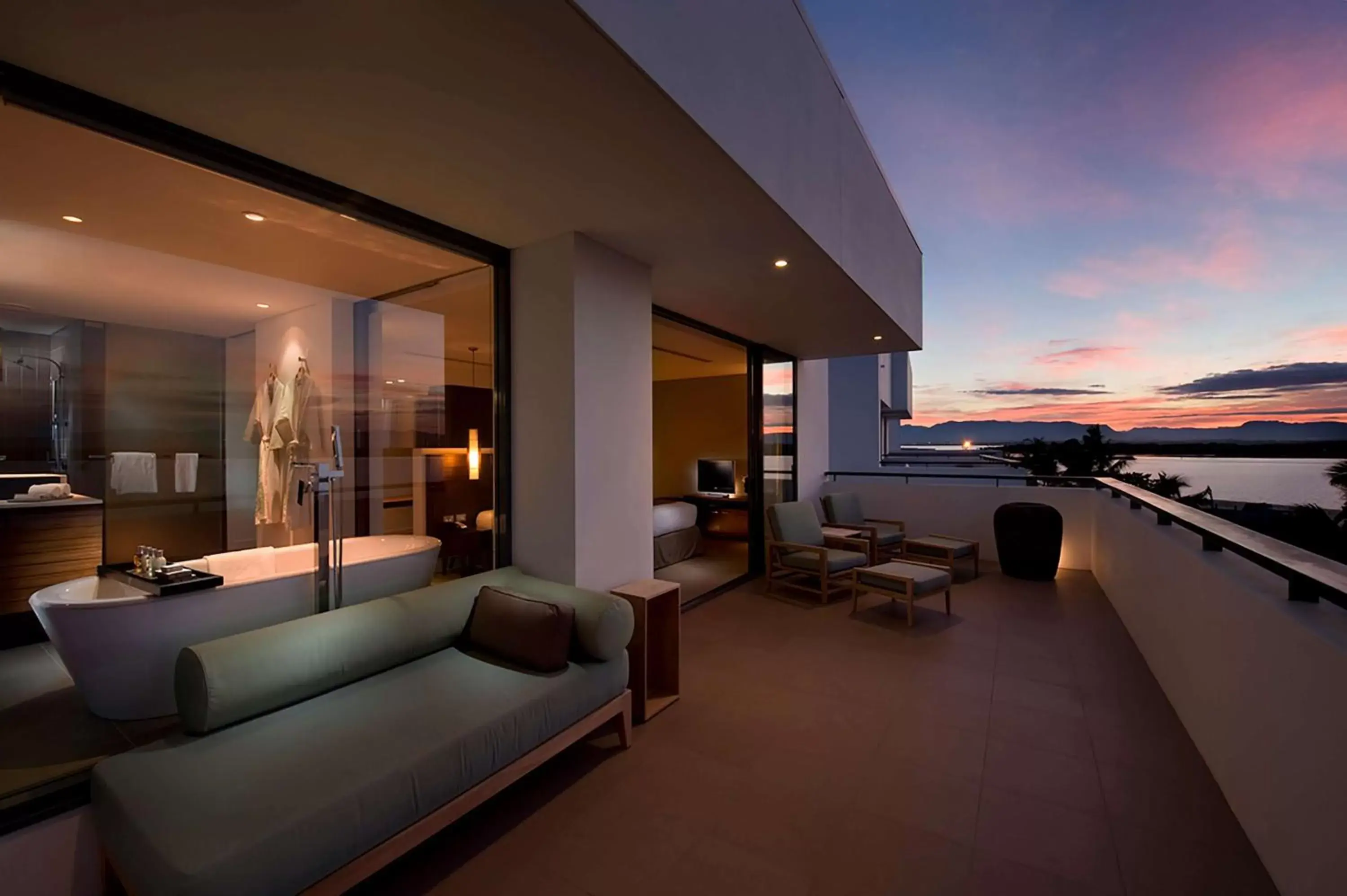 Living room in Hilton Fiji Beach Resort and Spa