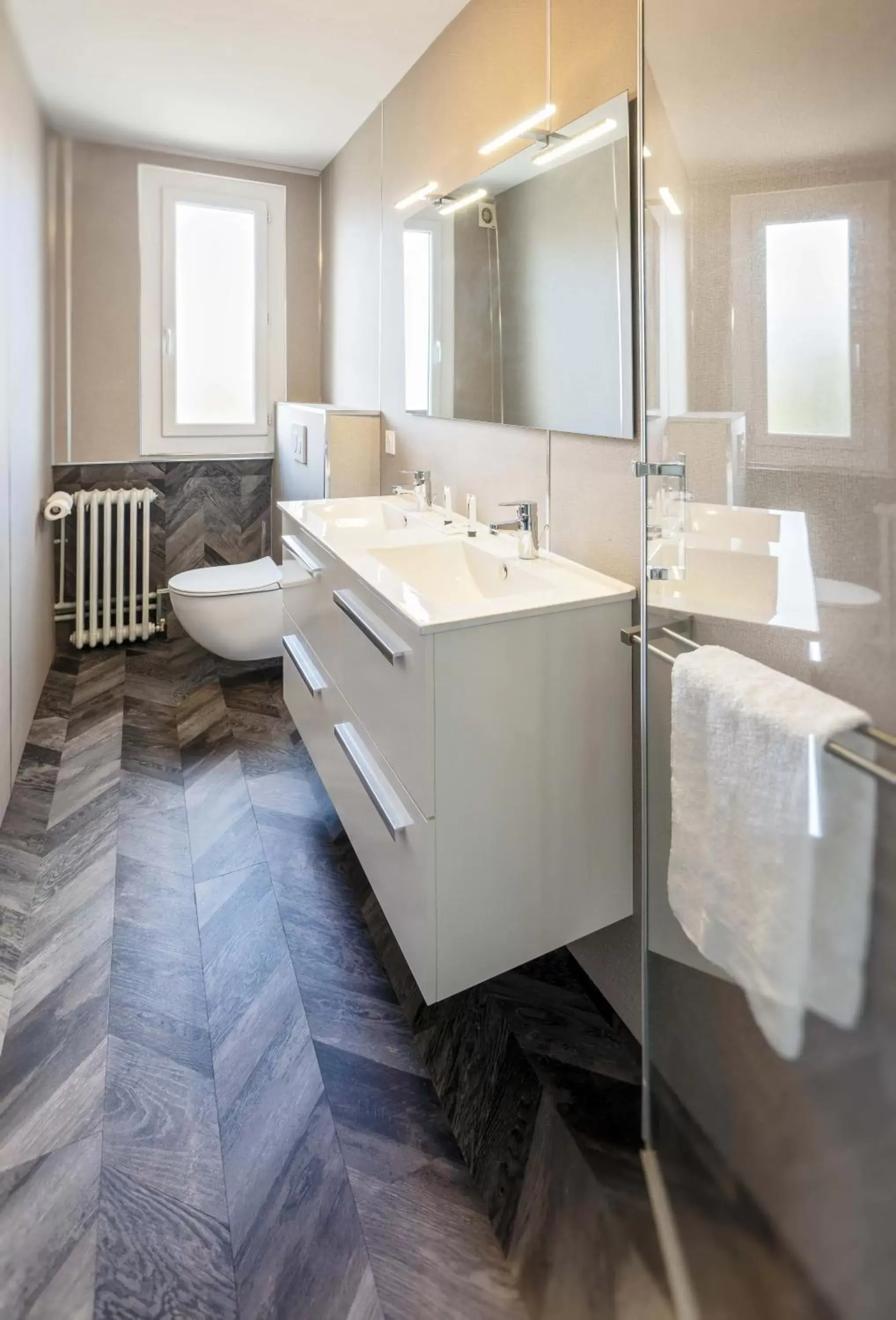 Bathroom in Hôtel du Musée