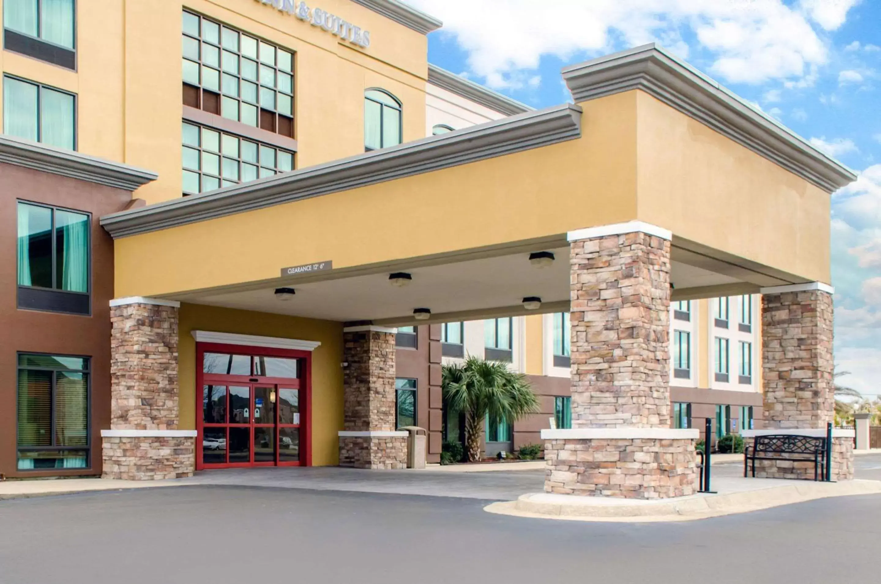 Property building in Comfort Inn & Suites Biloxi D'Iberville