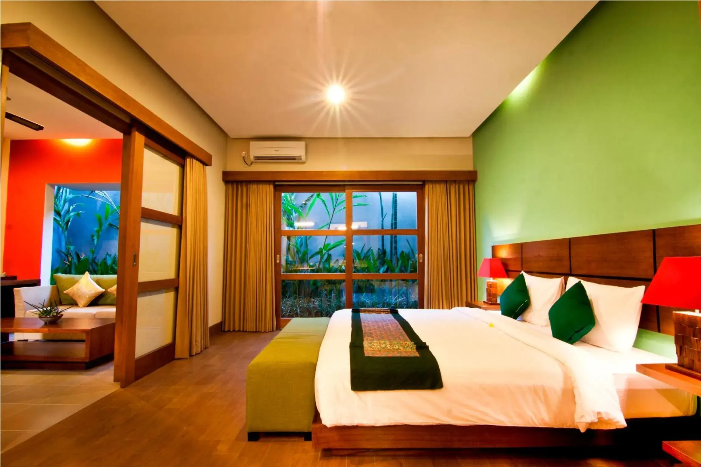 Bed in The Green Zhurga Suite