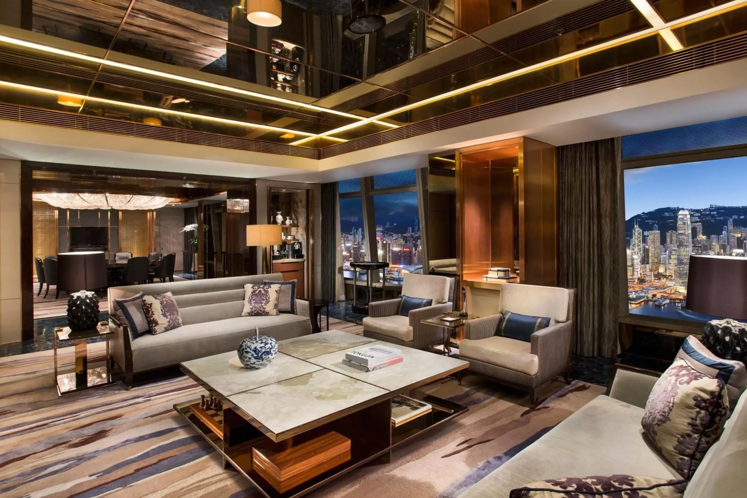 Living room in The Ritz-Carlton Hong Kong