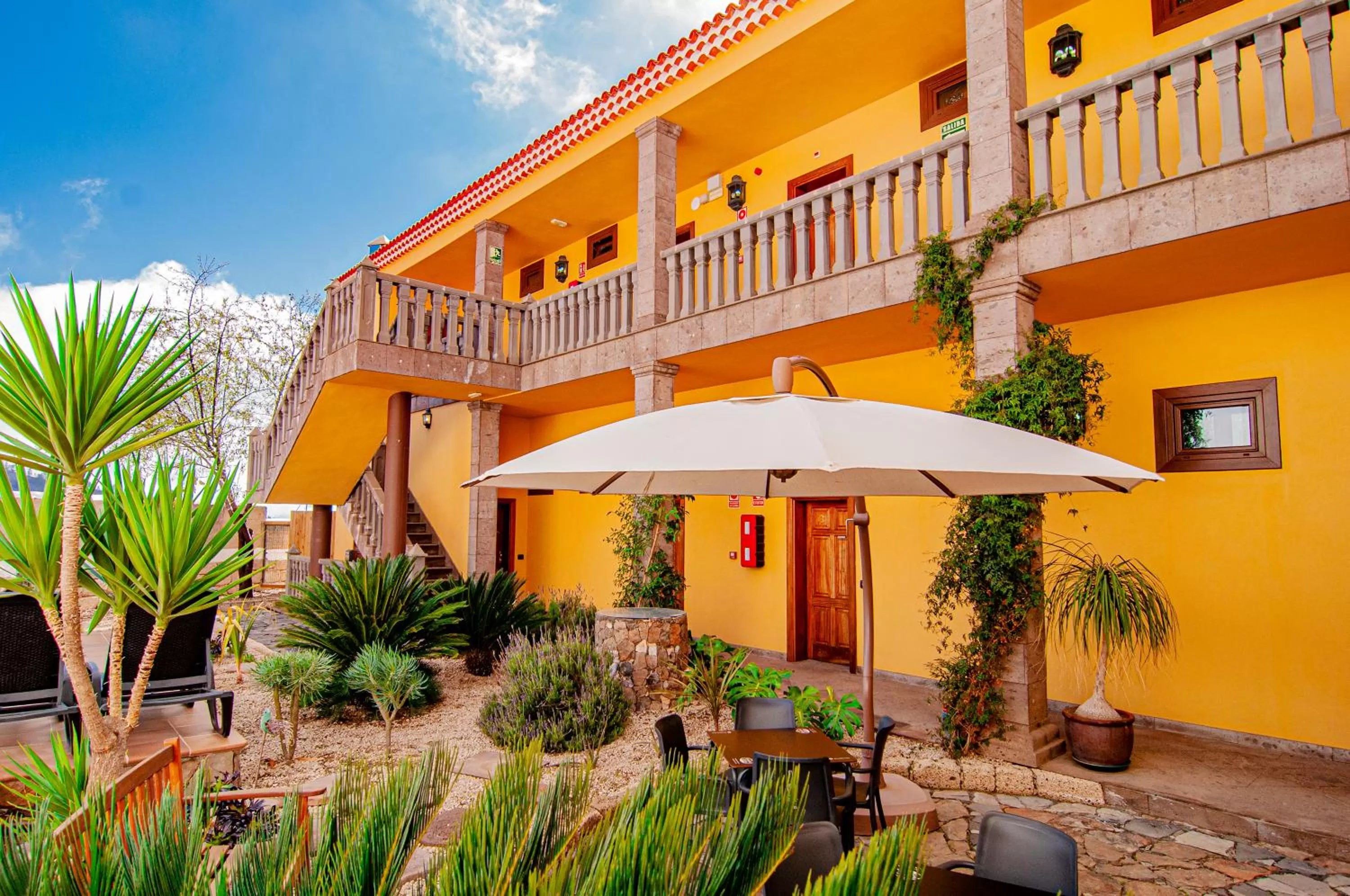 Property building in Hotel El Tejar & Spa