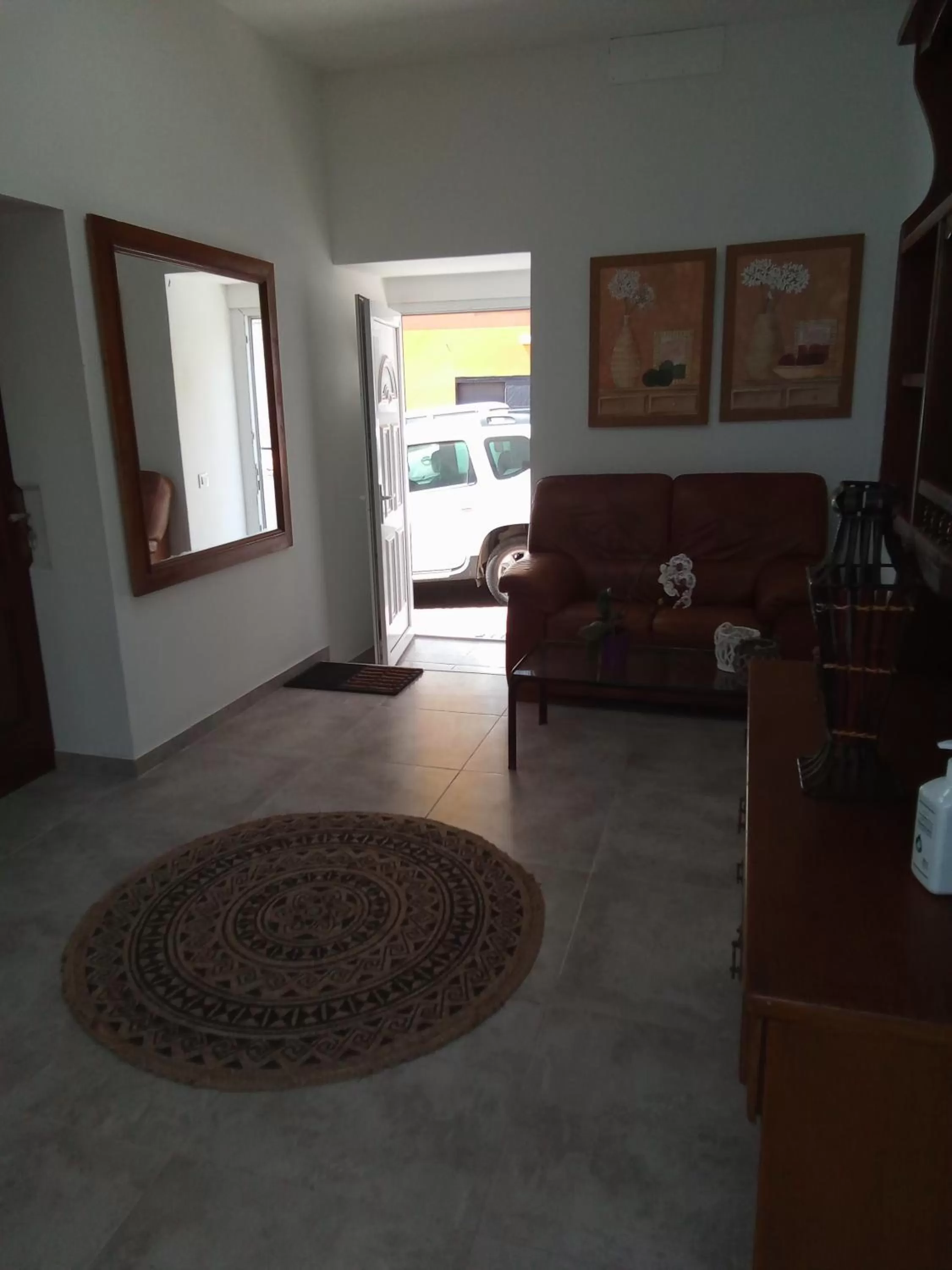 Alba 2 apartamento y Alba 3 habitación con baño