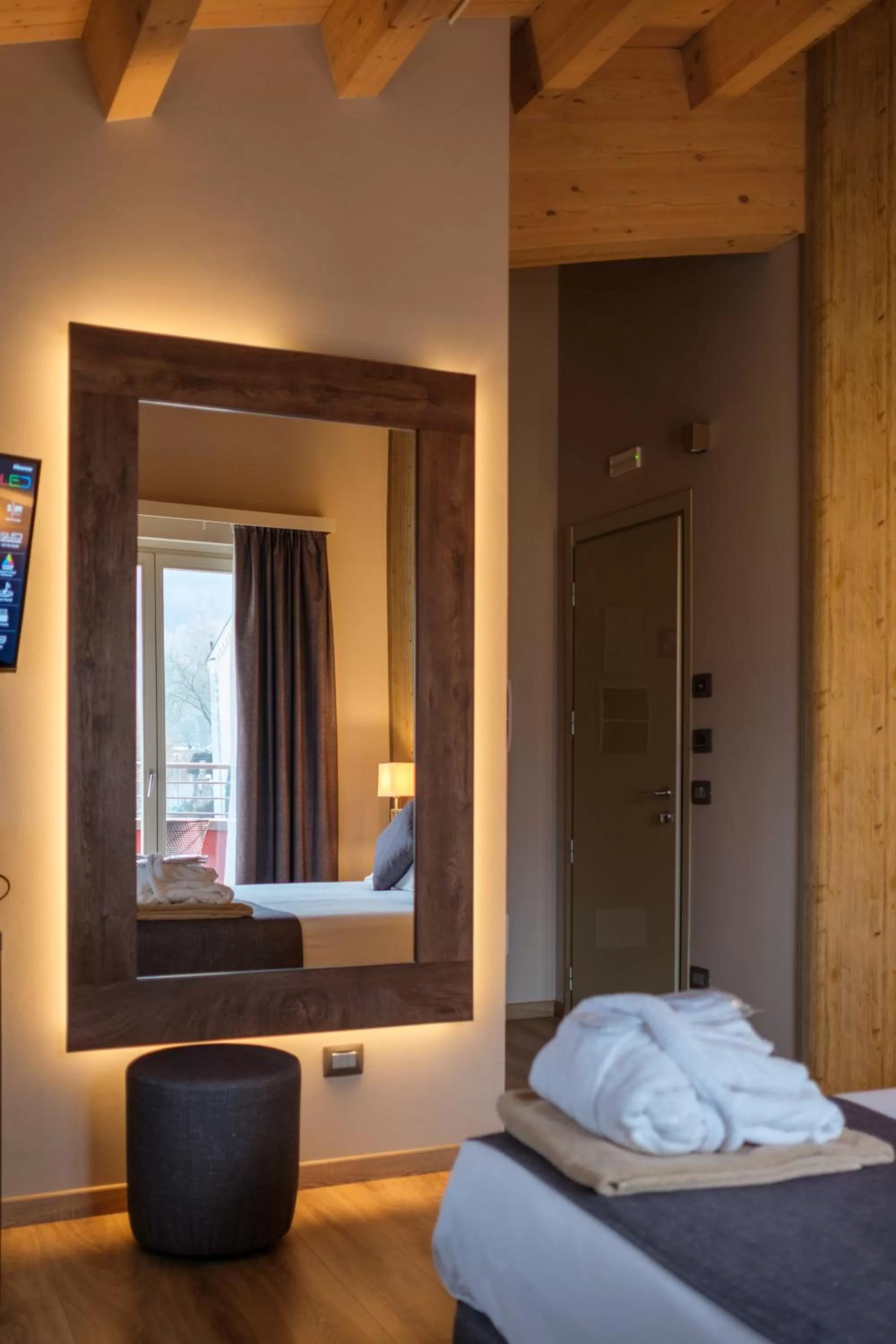 Bed in Lake Hotel La Pieve