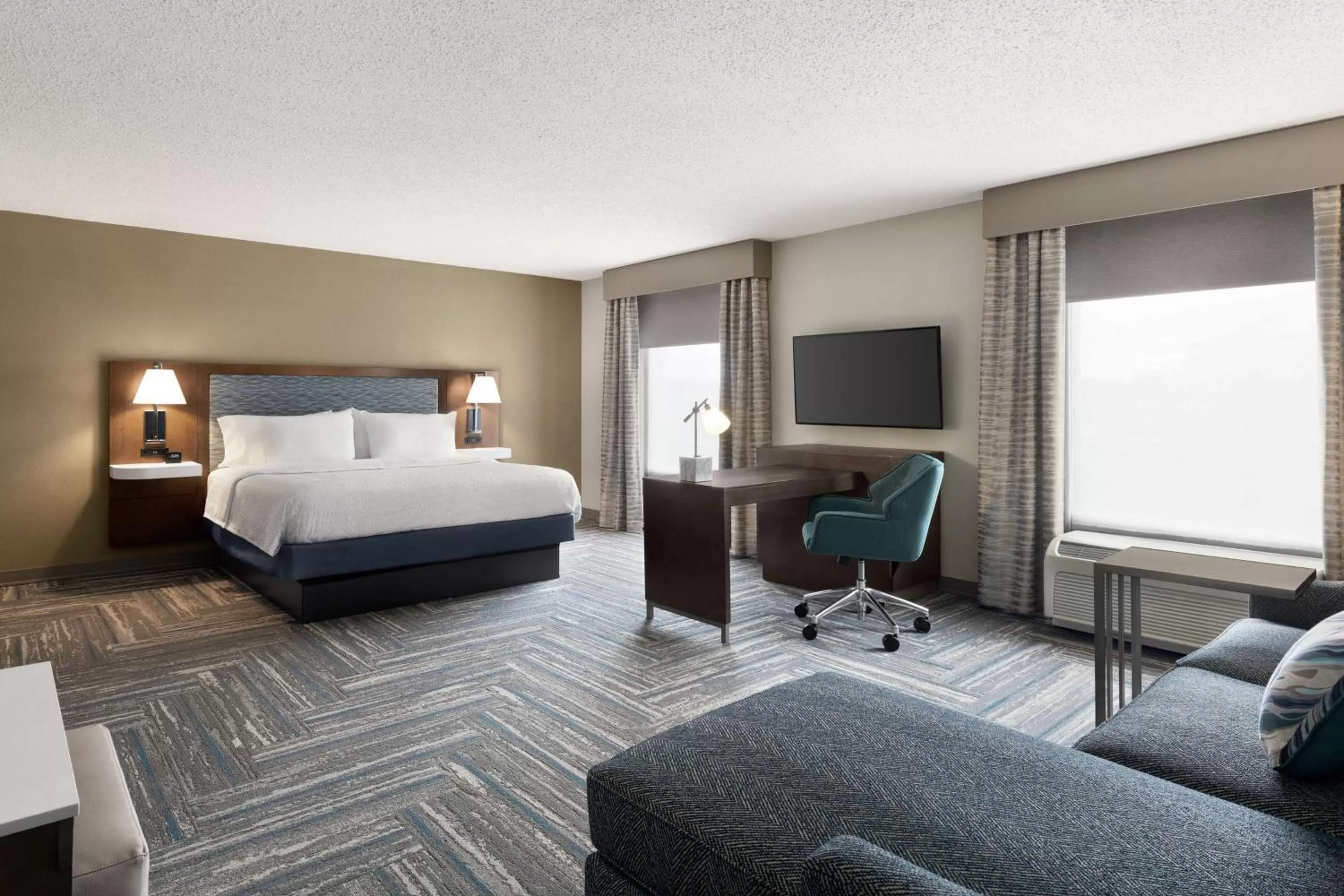 Bedroom, Bed in Hampton Inn & Suites Fruitland