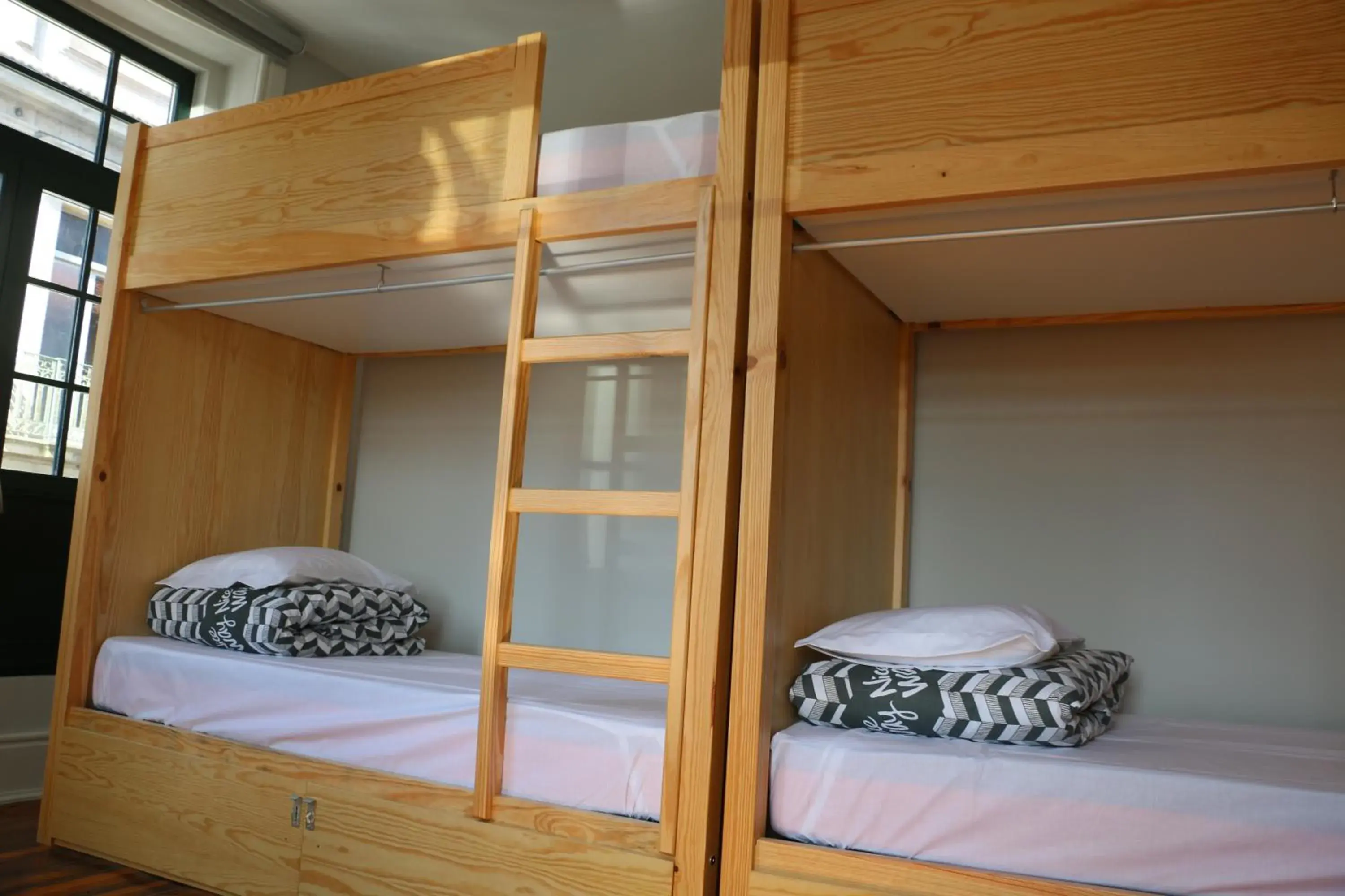 Bunk Bed in Nice Way Porto Hostel