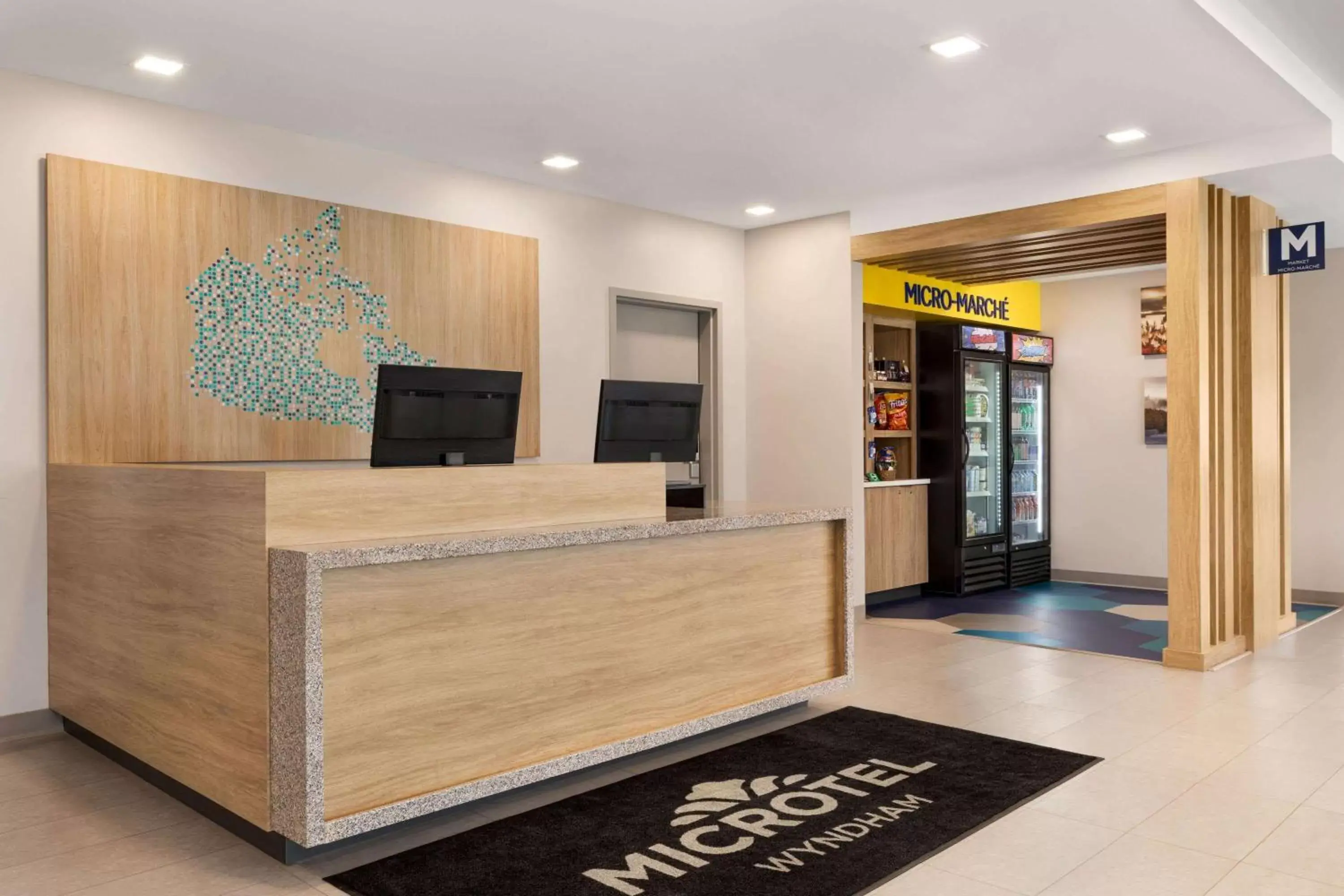 Lobby or reception, Lobby/Reception in Microtel Inn Suites by Wyndham Lac-Megantic