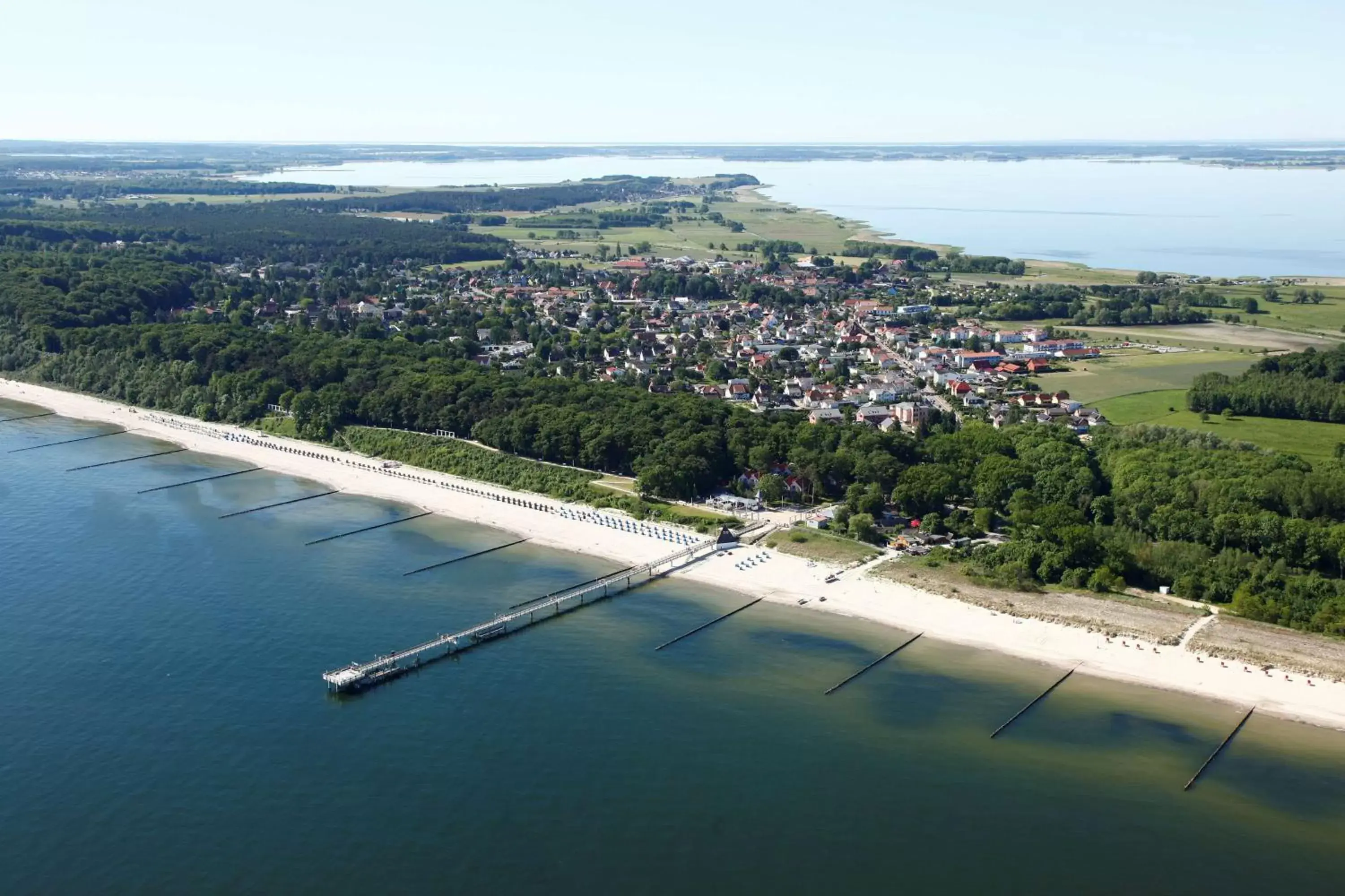 Property building, Bird's-eye View in Hotel & Restaurant Hanse Kogge