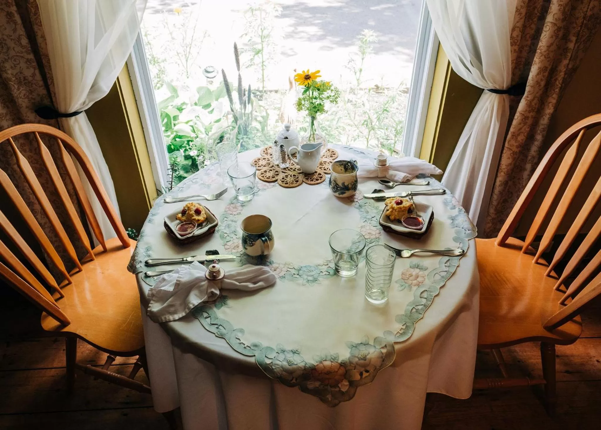 Dining area, Restaurant/Places to Eat in Farmhouse Inn B&B