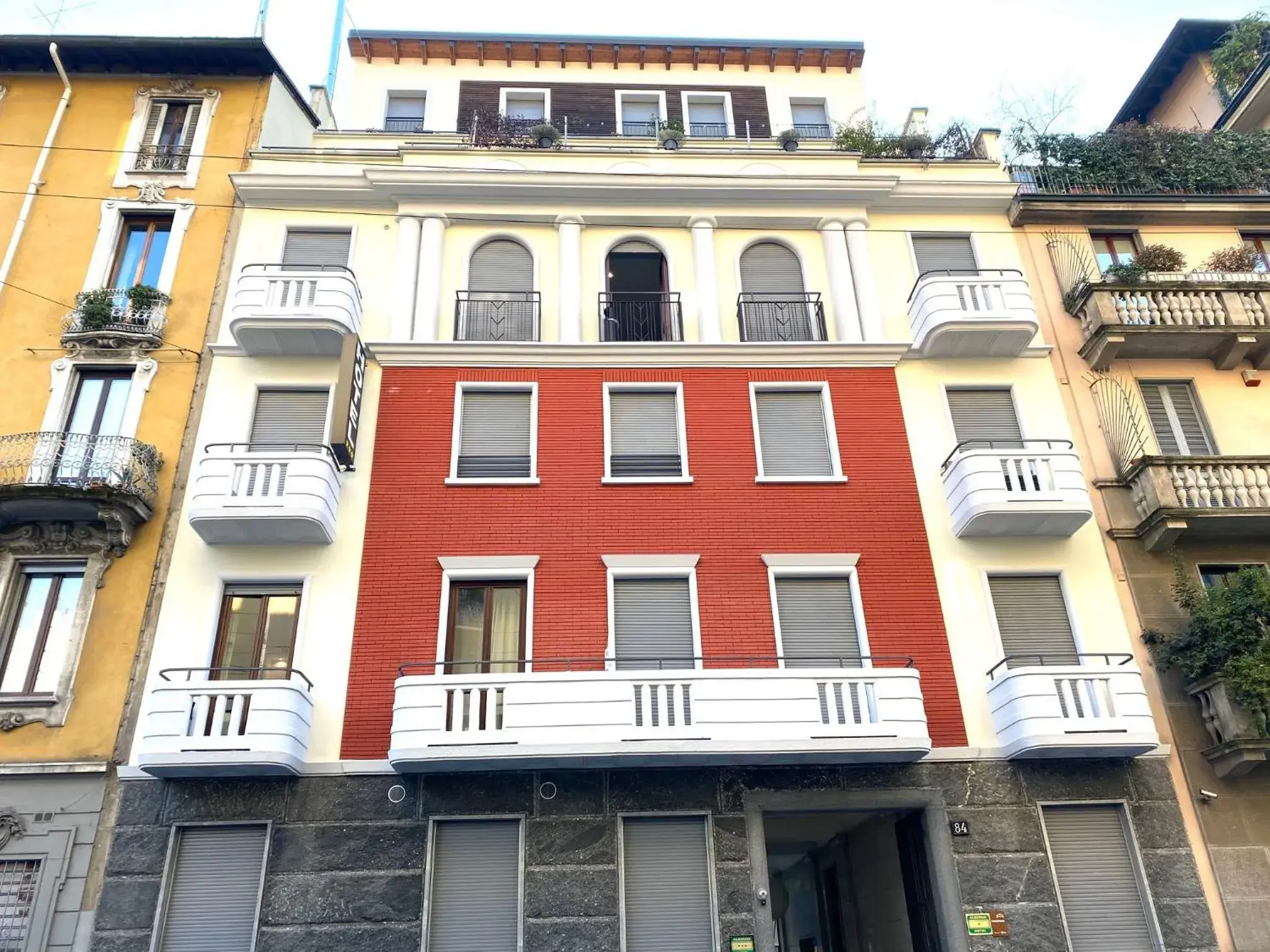 Facade/entrance, Property Building in Golden Milano Hotel