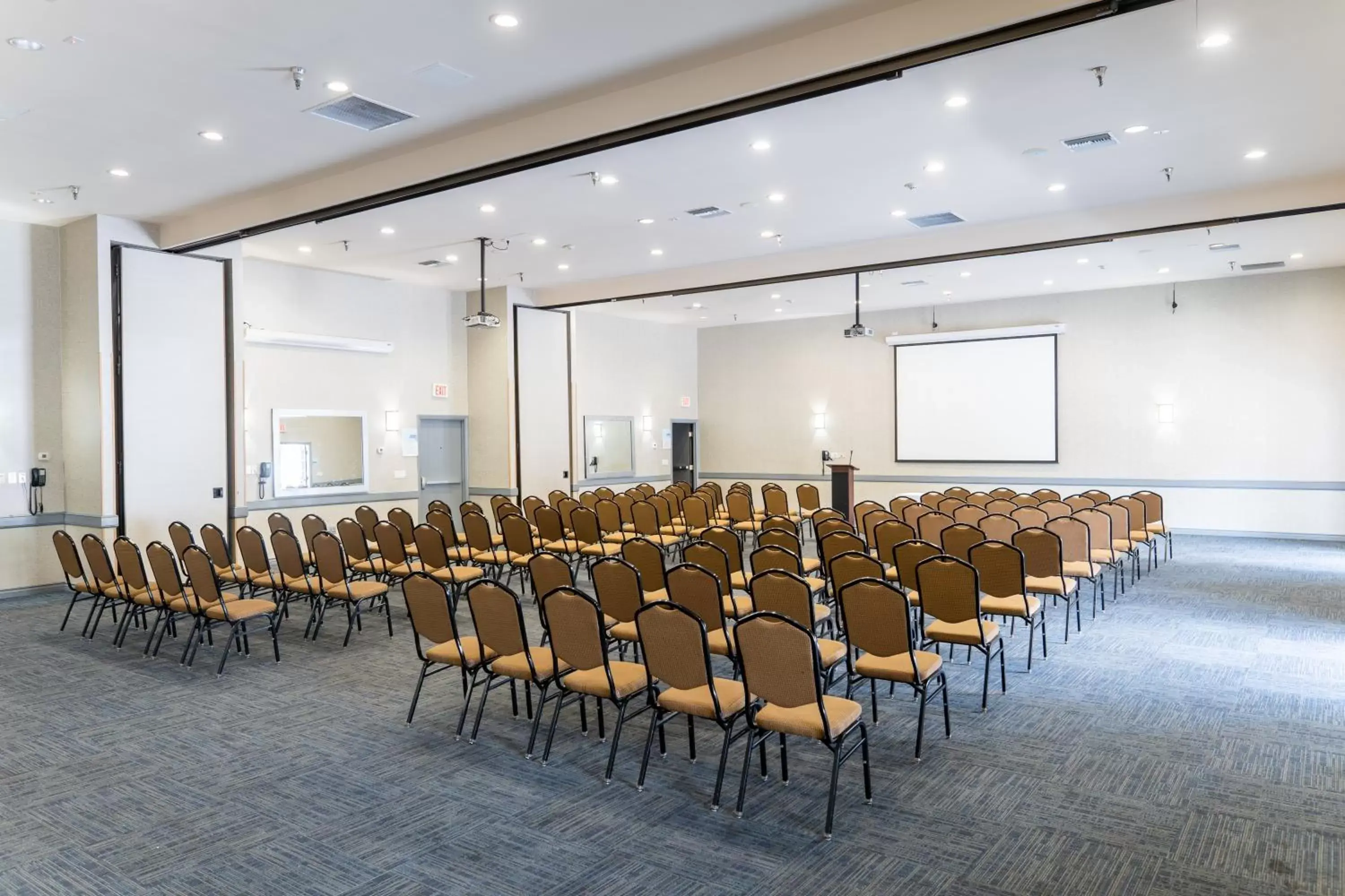 Banquet/Function facilities in Holiday Inn Express San Clemente N – Beach Area, an IHG Hotel