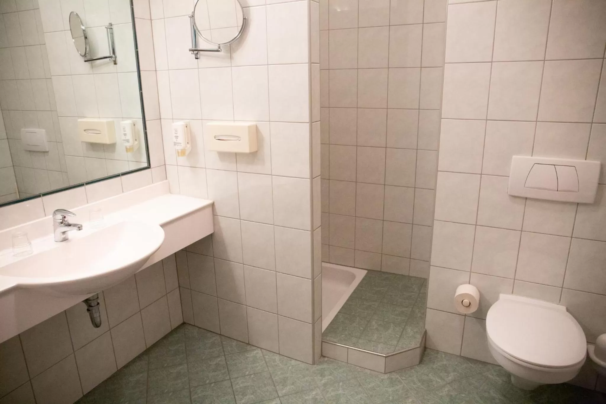 Bathroom in BIRKENHOF - Tag und Nacht perfekt verbracht!