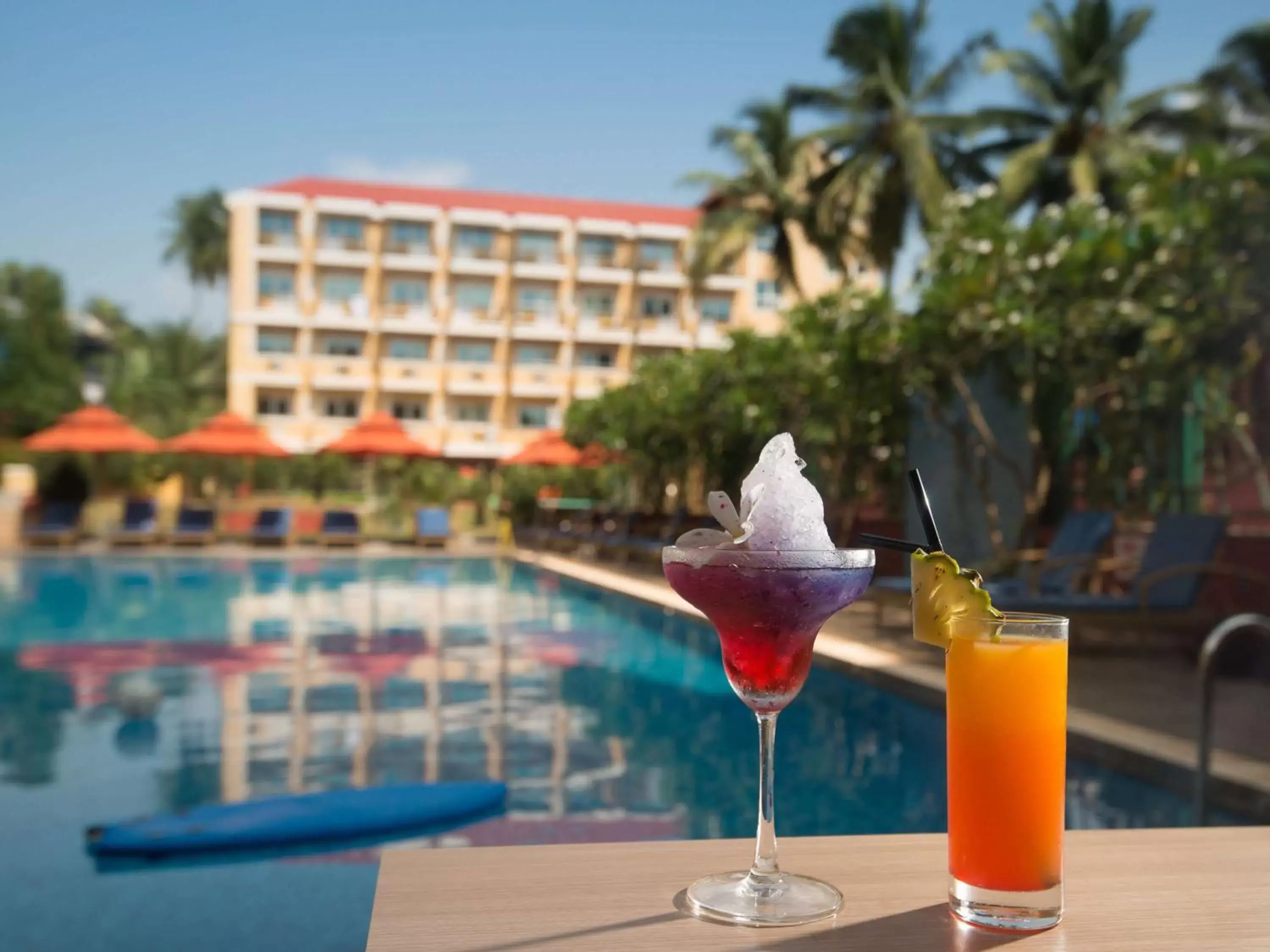 Restaurant/places to eat, Swimming Pool in ibis Styles Goa Calangute - An Accor Brand