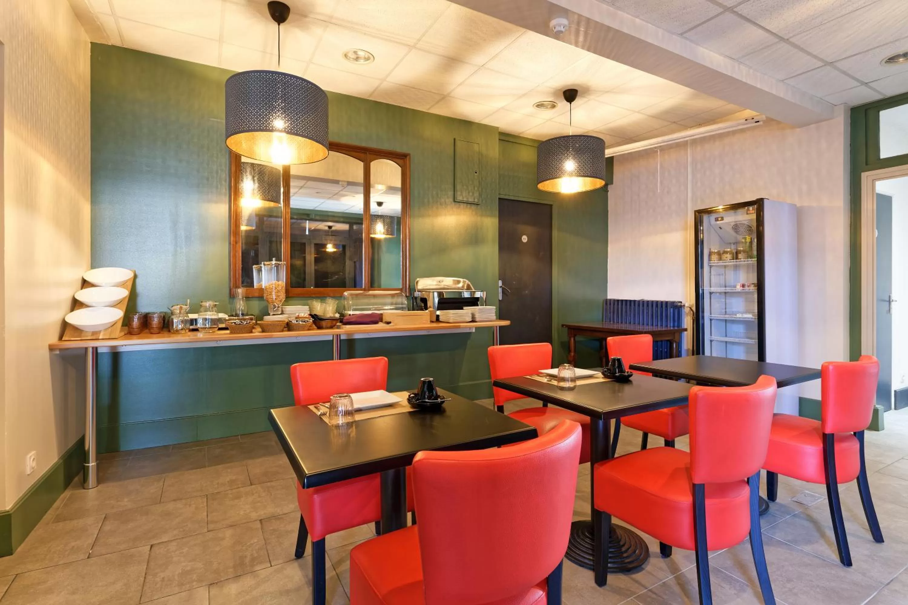 Contact Hôtel de la Gare et son restaurant Côte à Côte