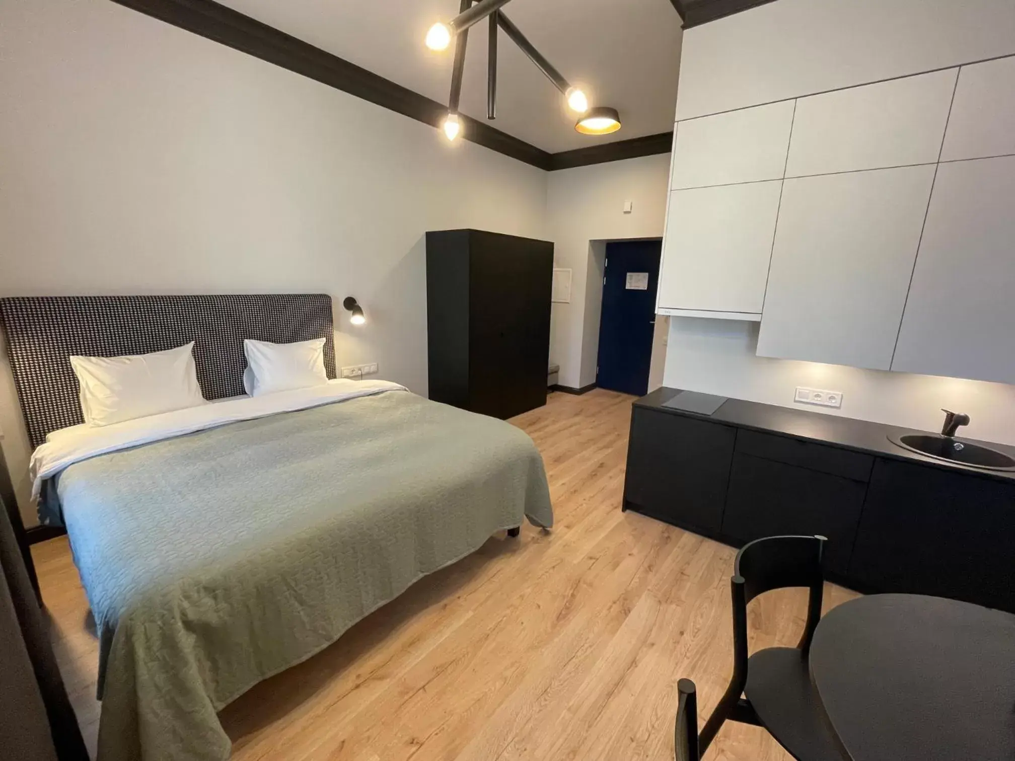 Double Room - Disability Access in Aparthotel Amella Double Room - Disability Access in Aparthotel Amella