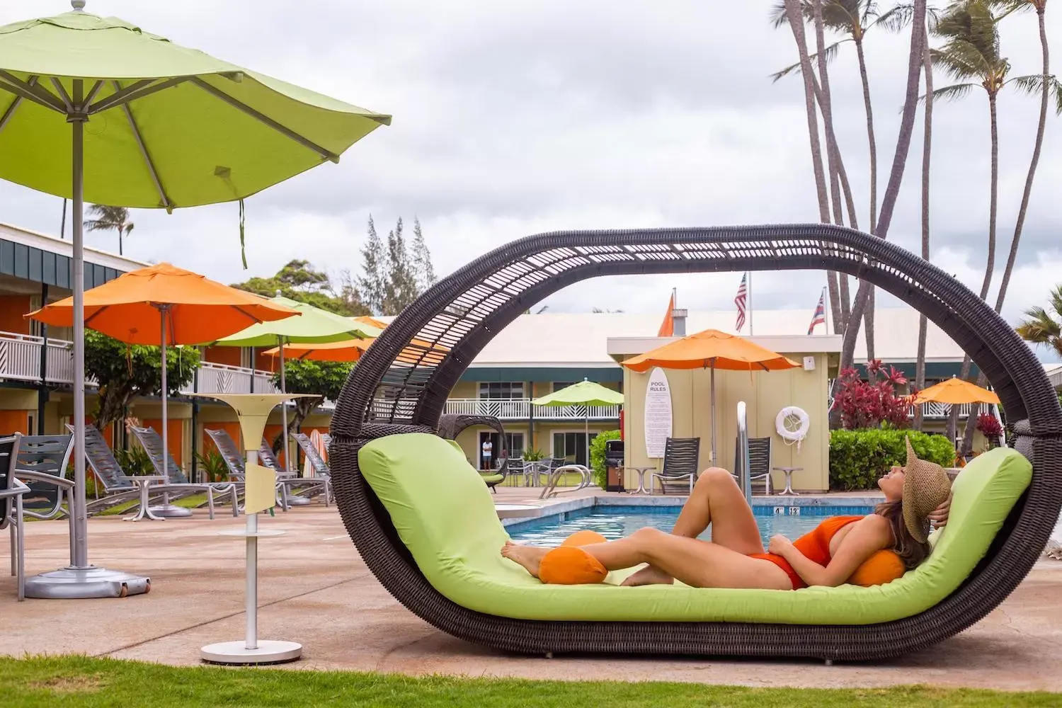Swimming pool in Kauai Shores Hotel