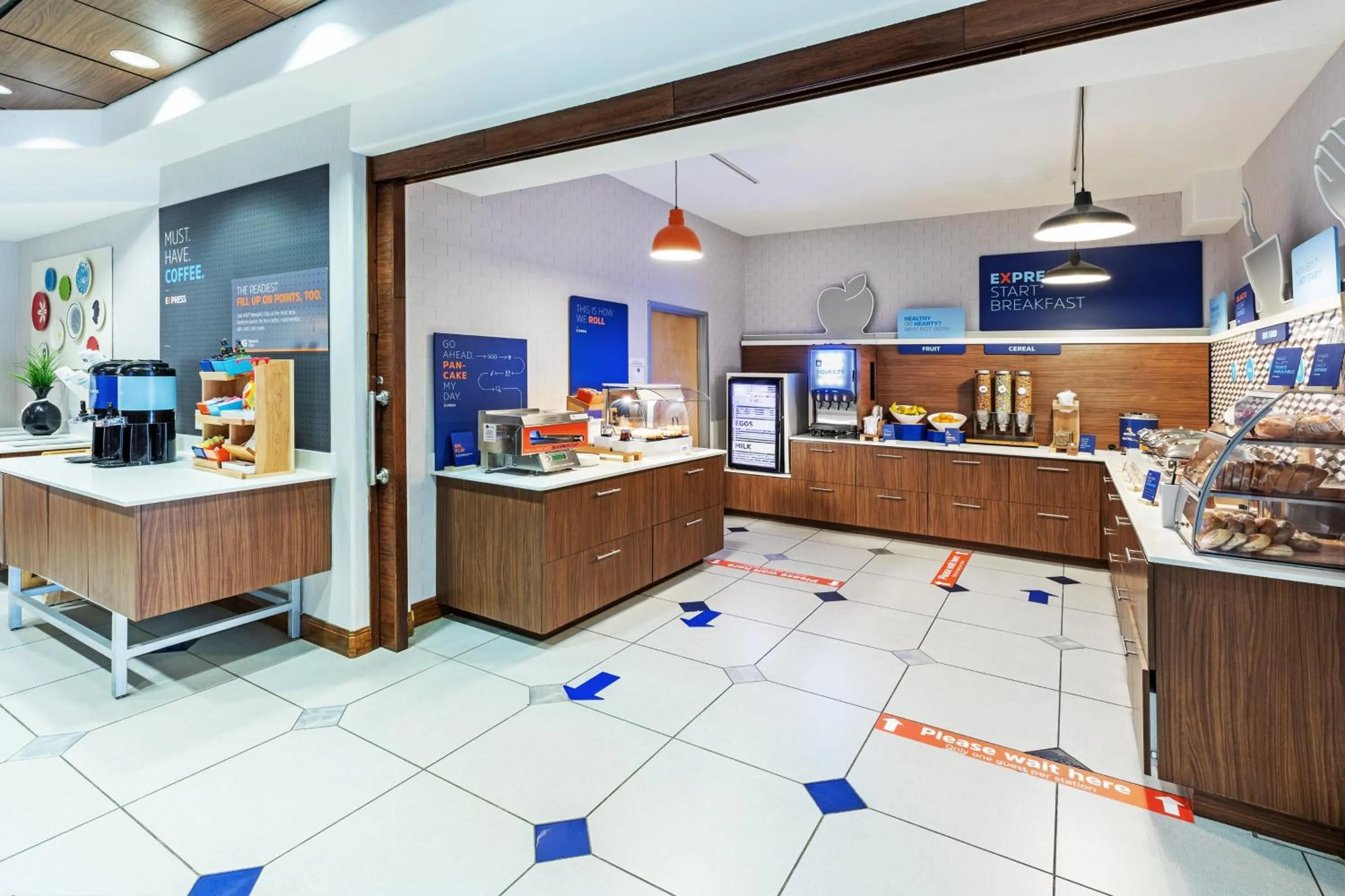 Breakfast in Holiday Inn Express Hotel & Suites Austin NE-Hutto by IHG