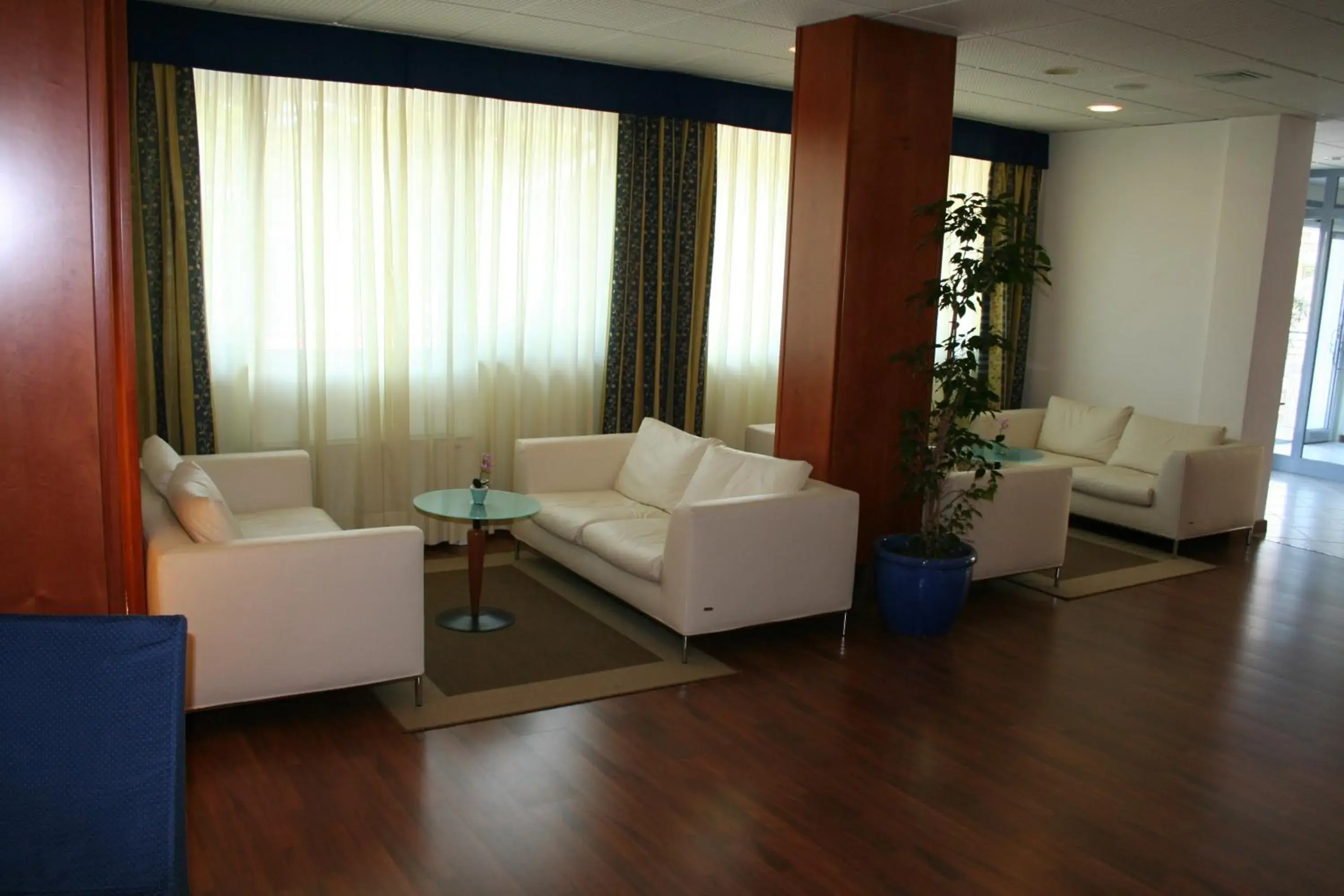 Lobby or reception, Seating Area in Hotel Rialto
