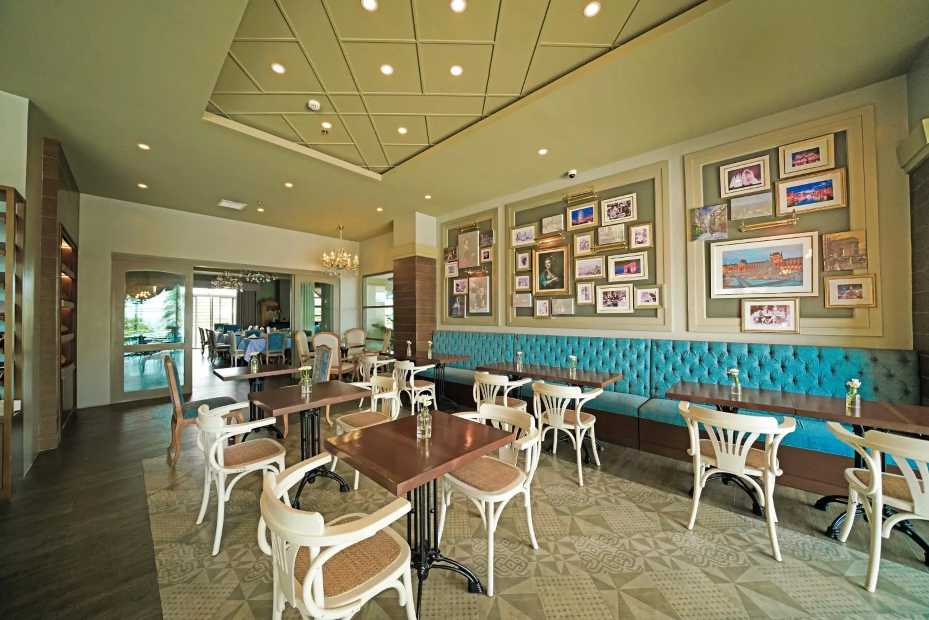 Restaurant/places to eat in Hotel Carlito Tagaytay Restaurant/places to eat in Hotel Carlito Tagaytay