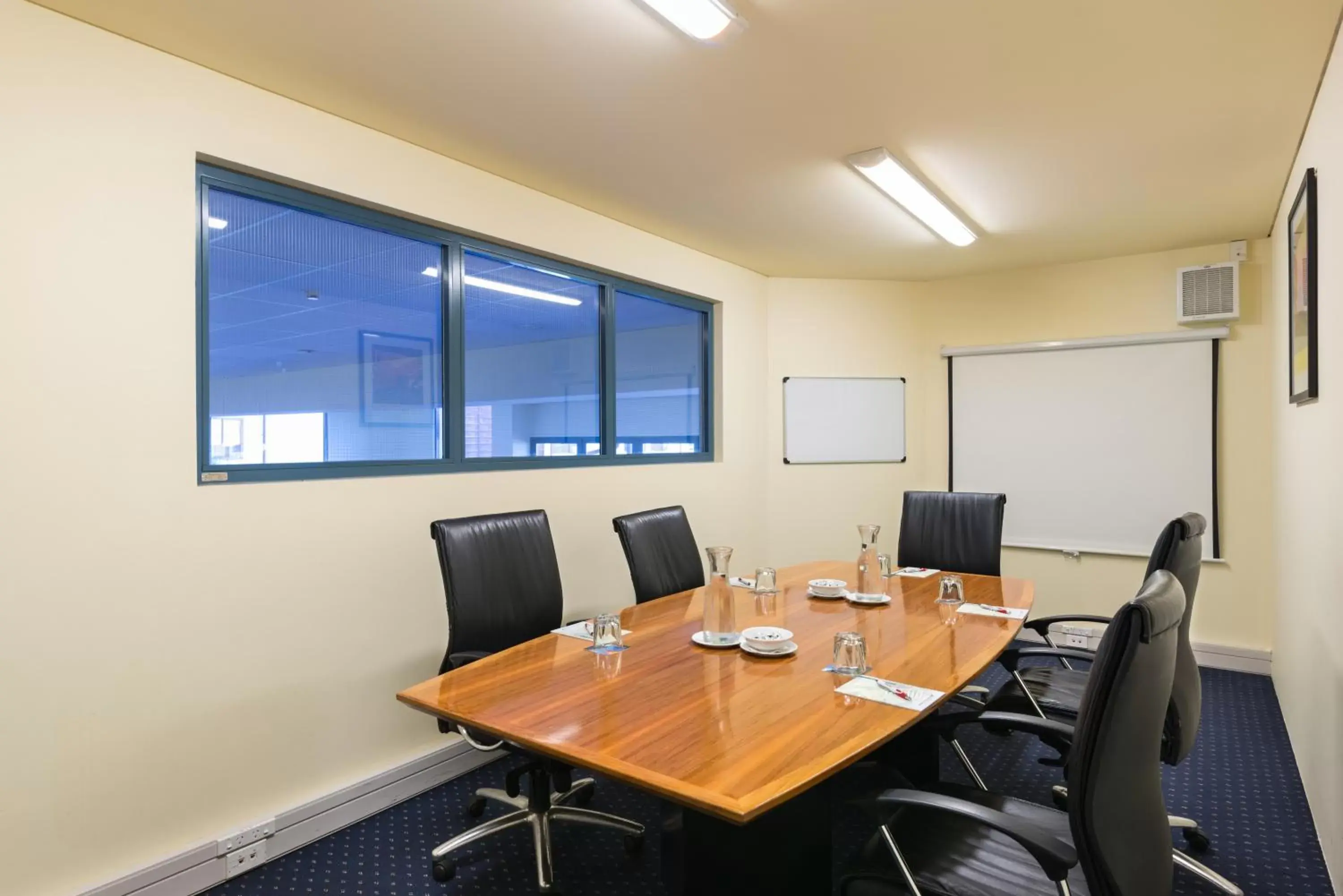Meeting/conference room in Heartland Hotel Auckland Airport