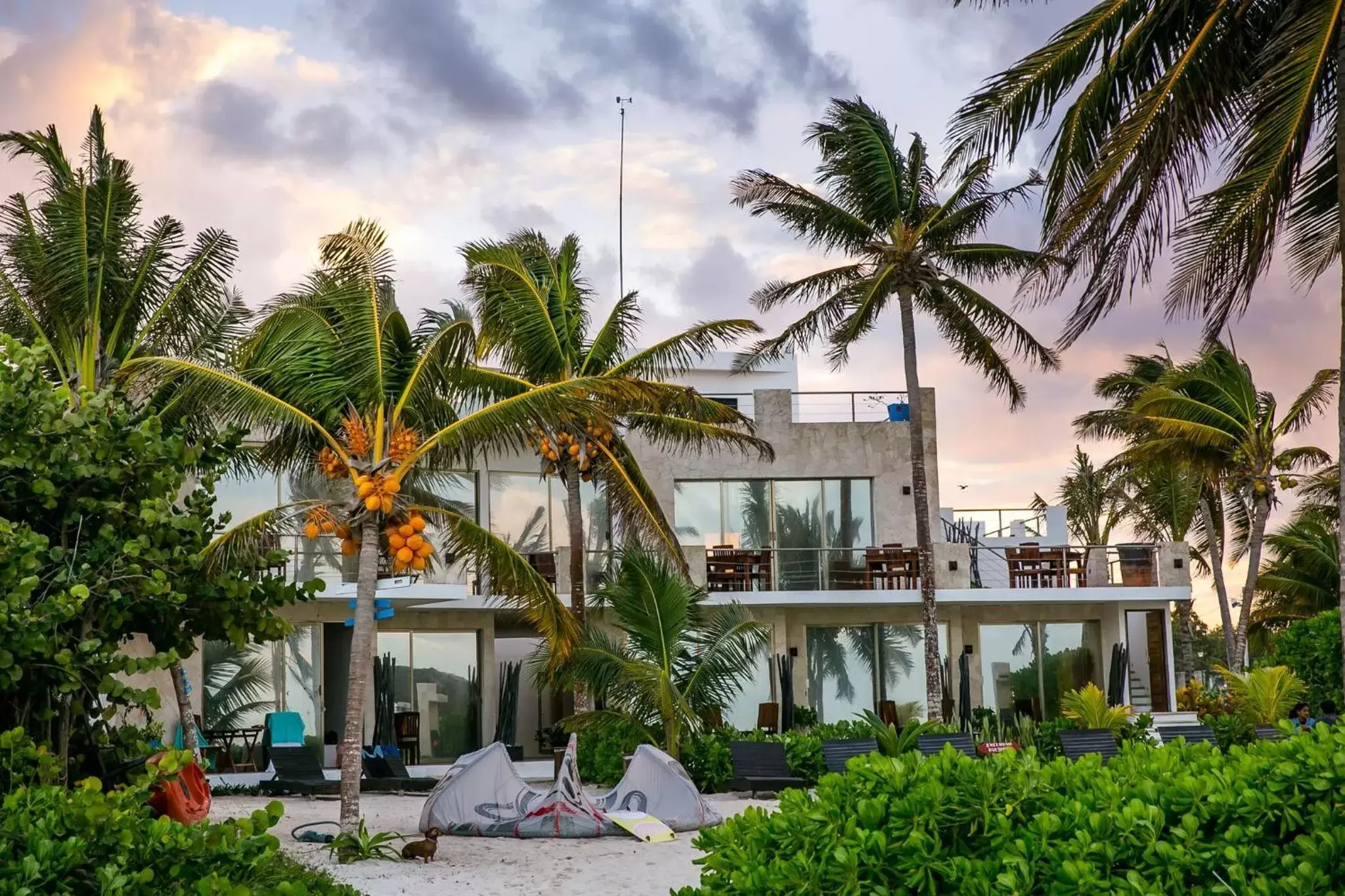 Property Building in Hotel La Casa Cielo