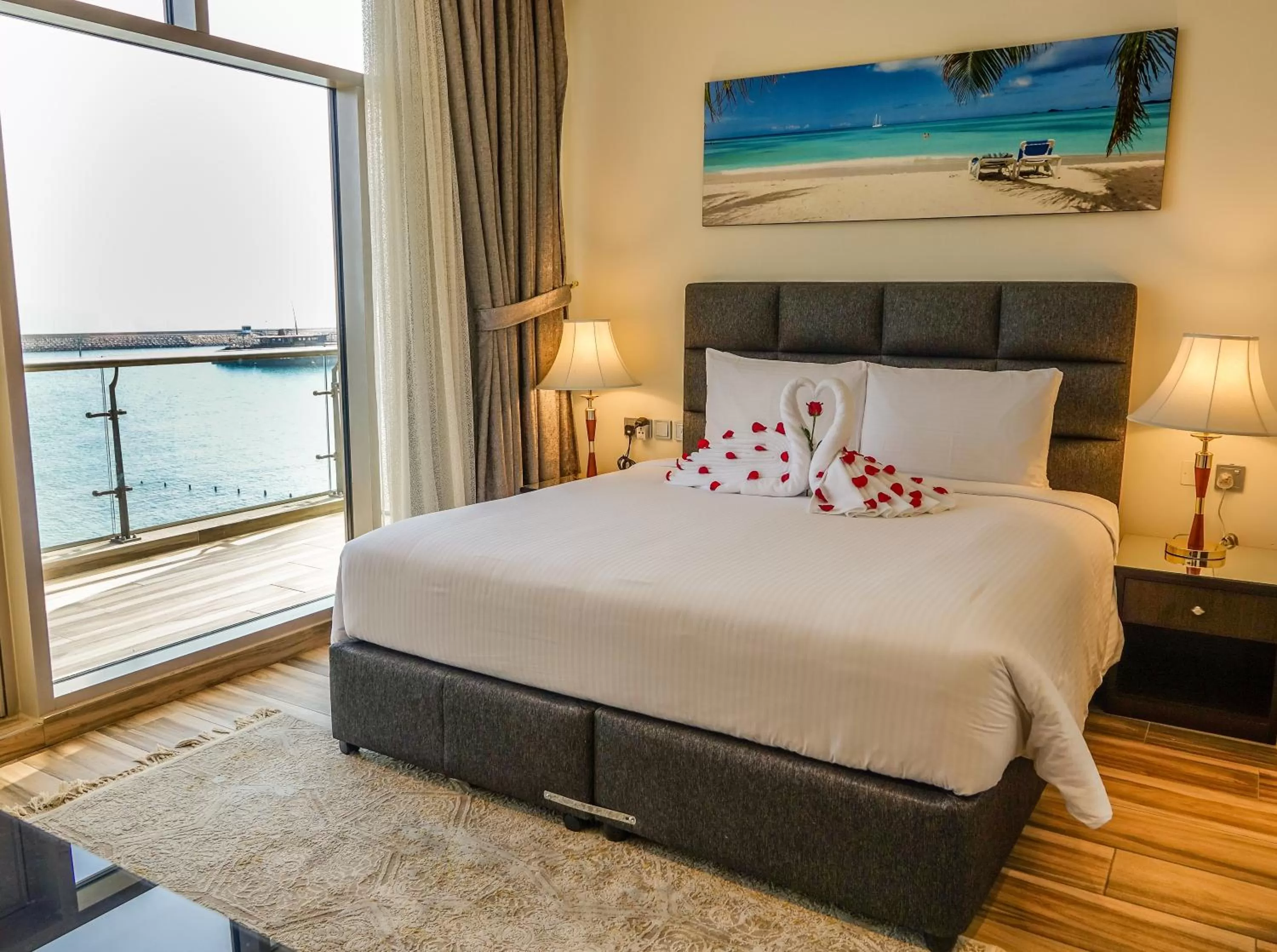 Bed in Al Kout Beach Hotel