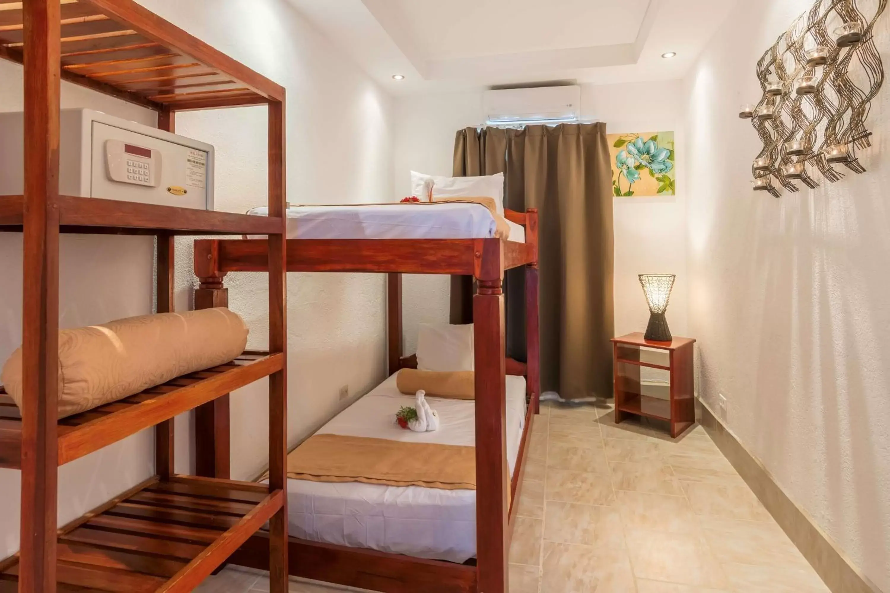 Photo of the whole room, Bunk Bed in Best Western Tamarindo Vista Villas