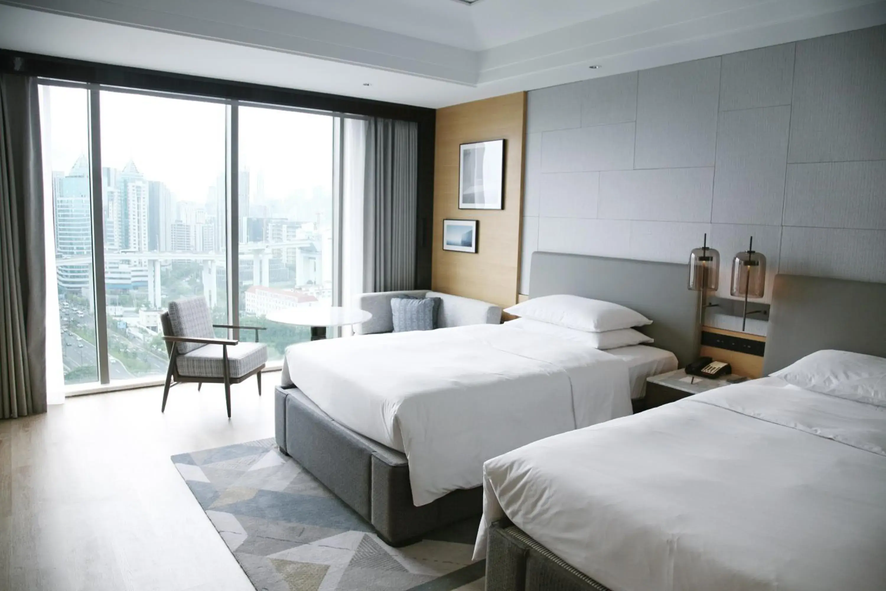 Bed in Sheraton Shanghai Pudong Riverside