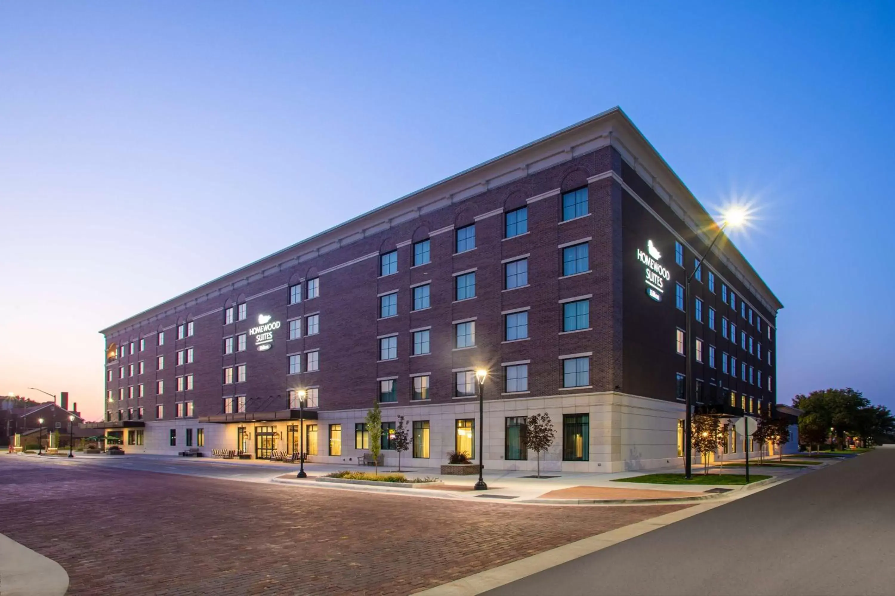 Property Building in Homewood Suites By Hilton Salina/Downtown, Ks