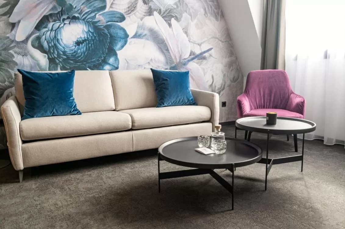 Living room in Elegans Hotel Brdo