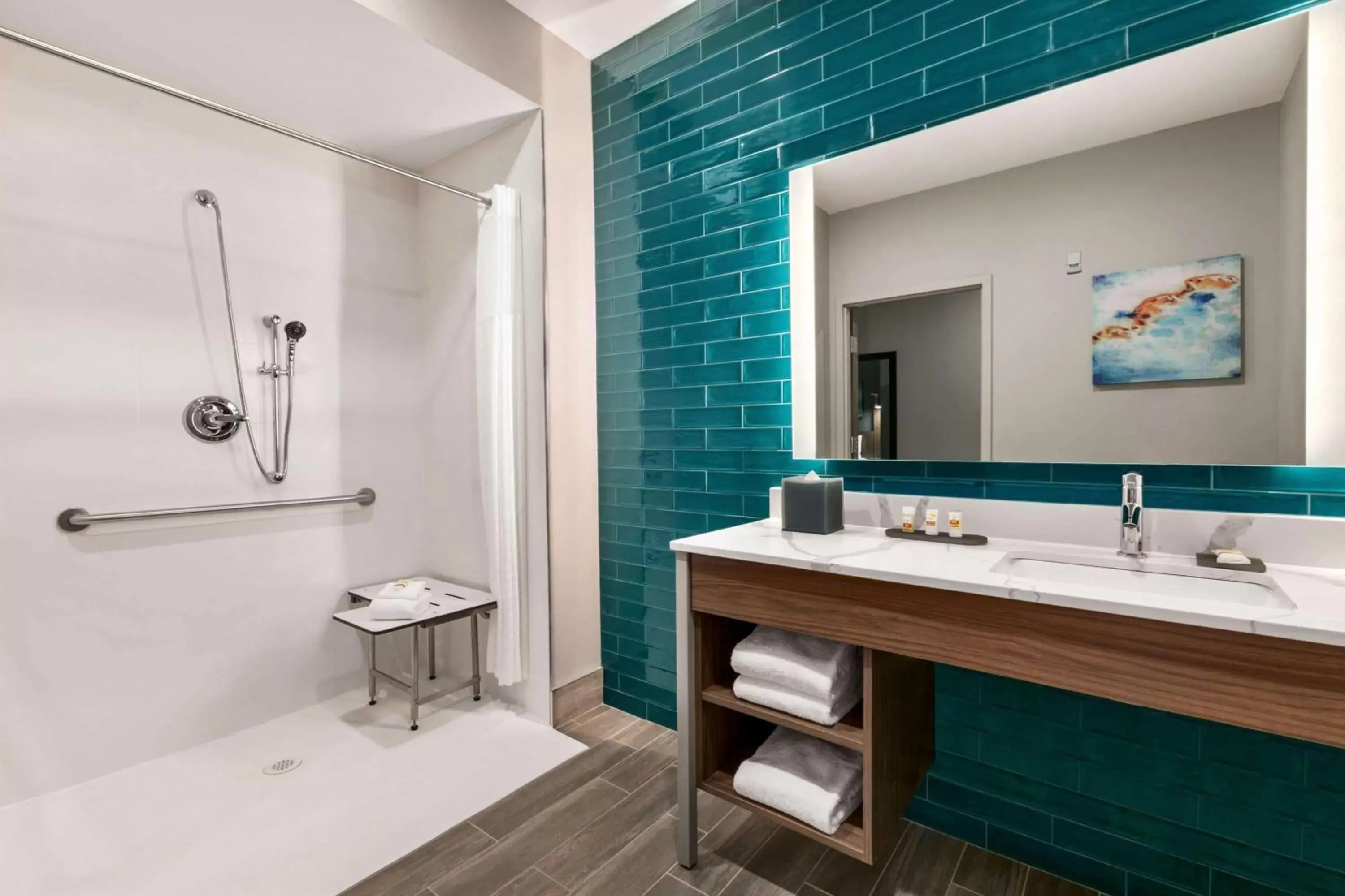 Shower, Bathroom in La Quinta Inn & Suites by Wyndham College Station North