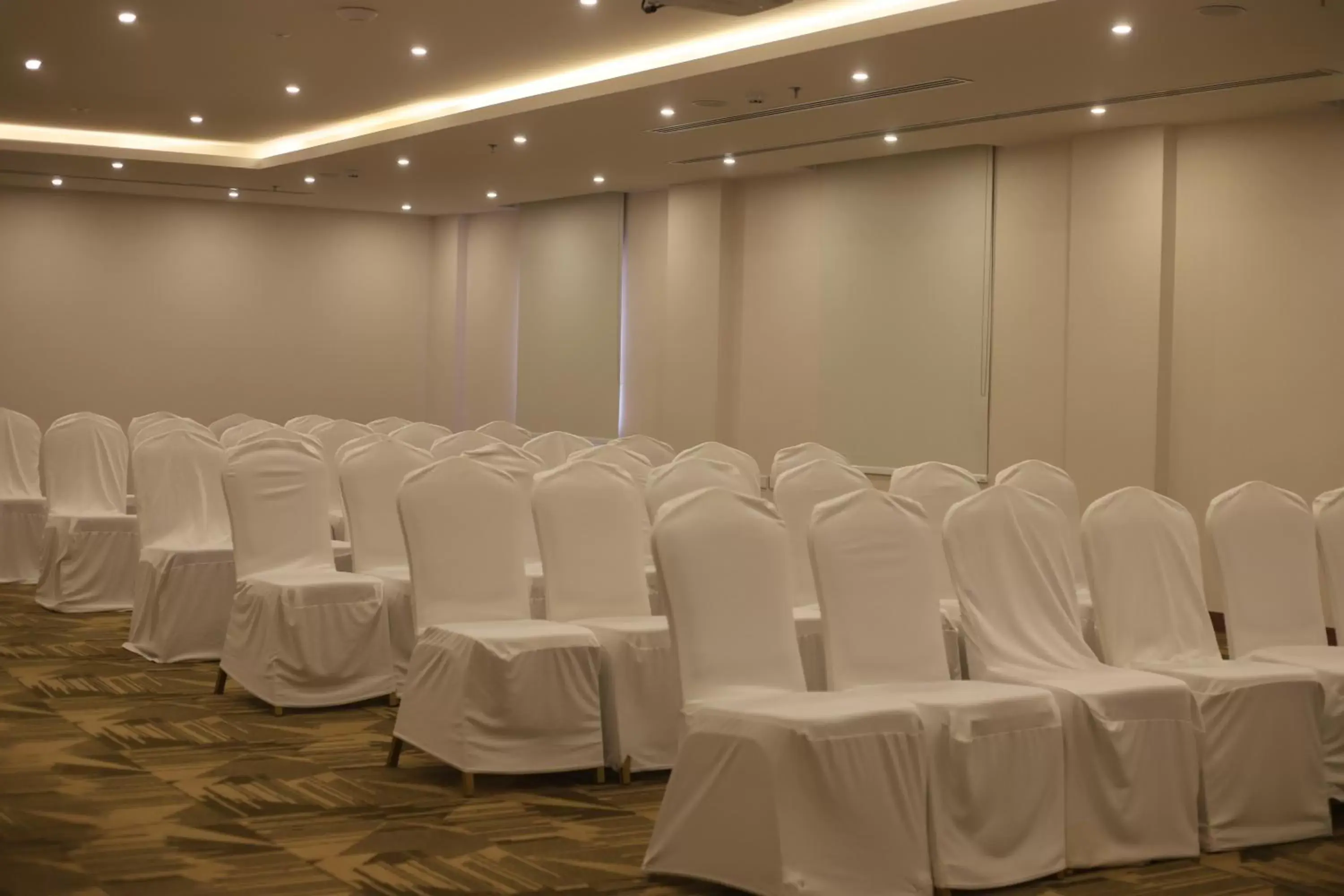 Meeting/conference room in Best Western Plus Buraidah