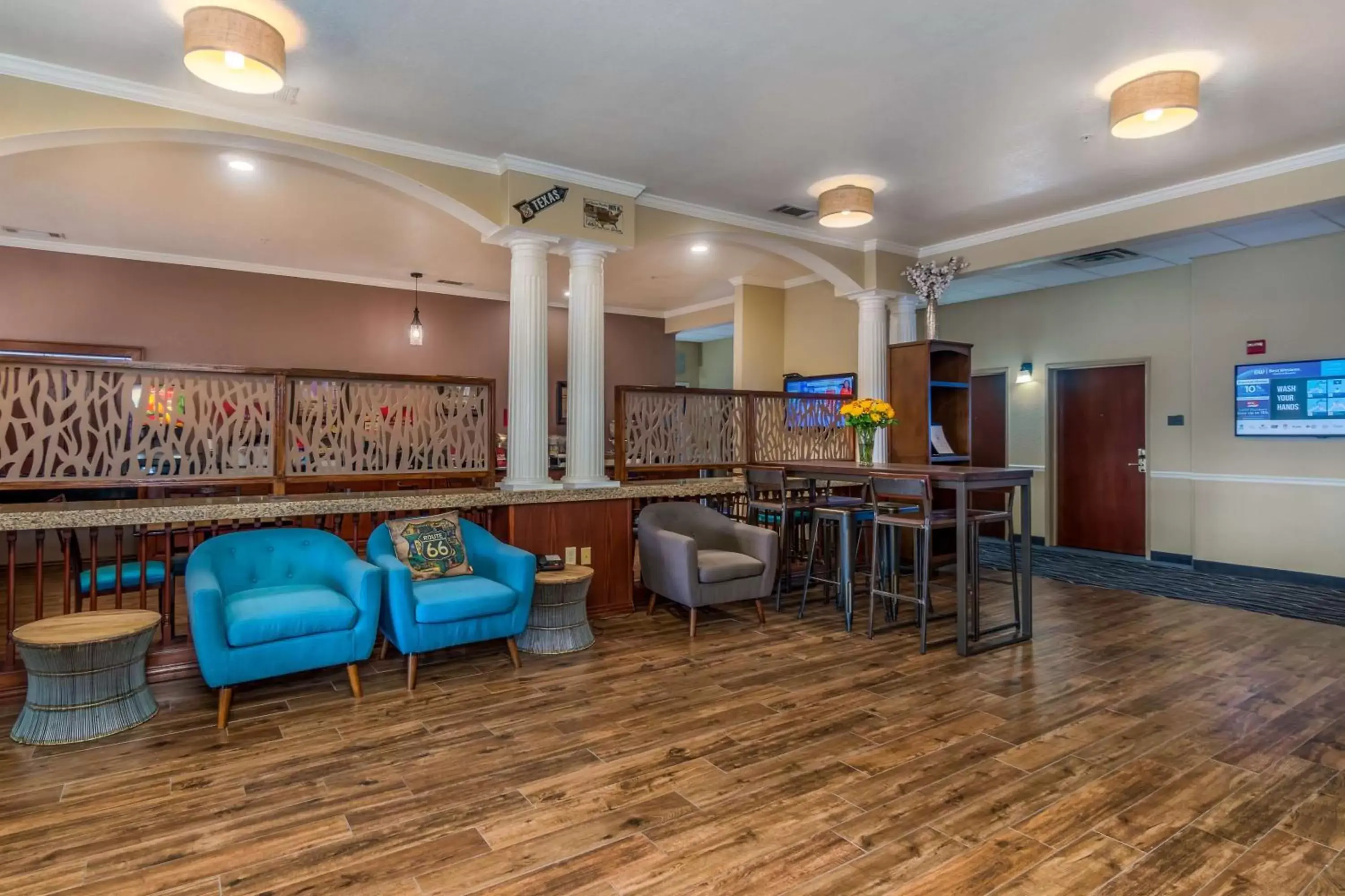 Lobby or reception in Best Western Plus Shamrock Inn & Suites