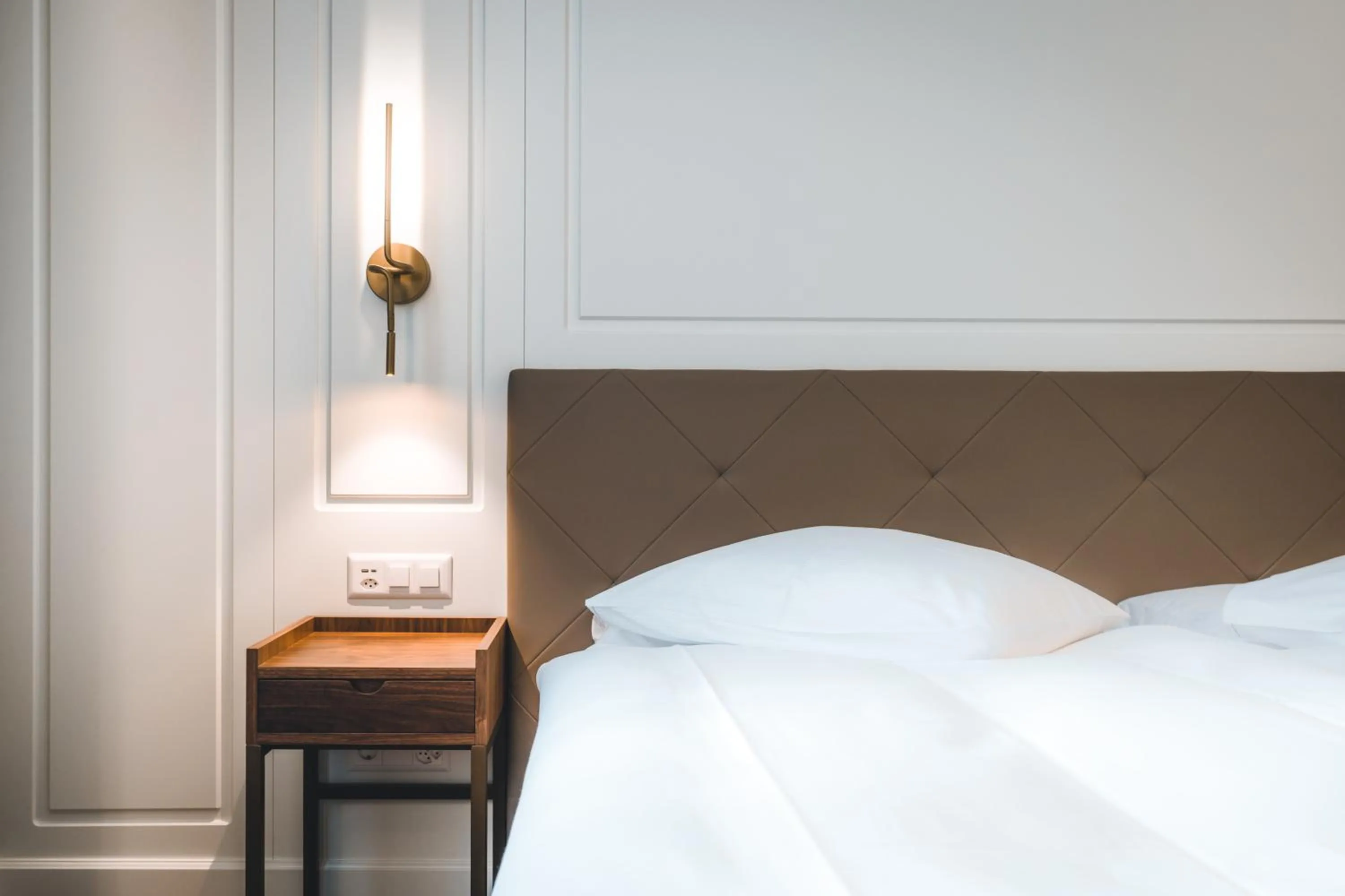 Bed in Hotel Reine Victoria