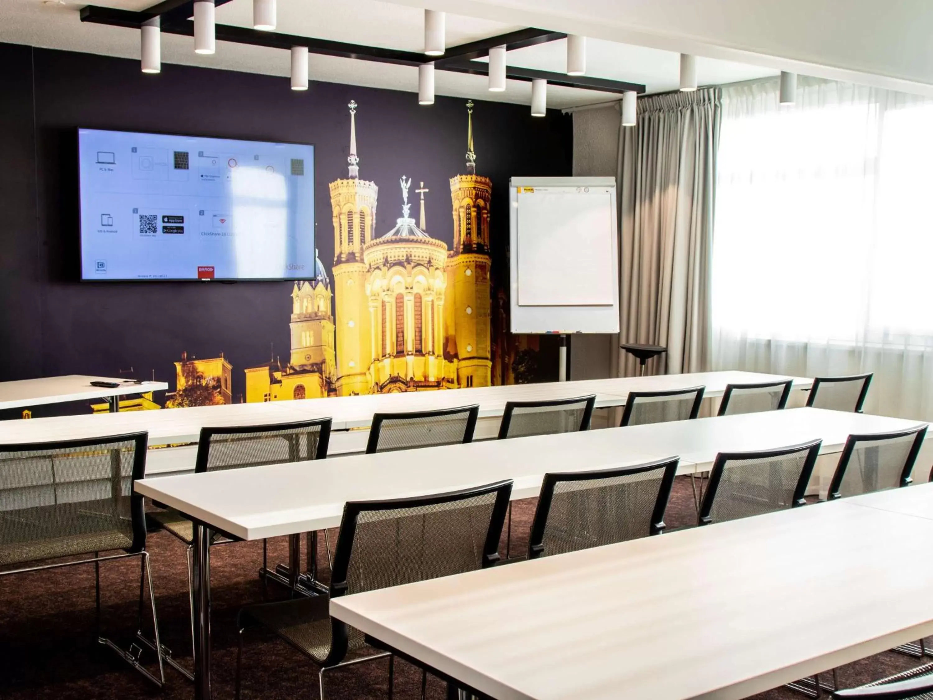 Meeting/conference room in Novotel Lyon Bron Eurexpo
