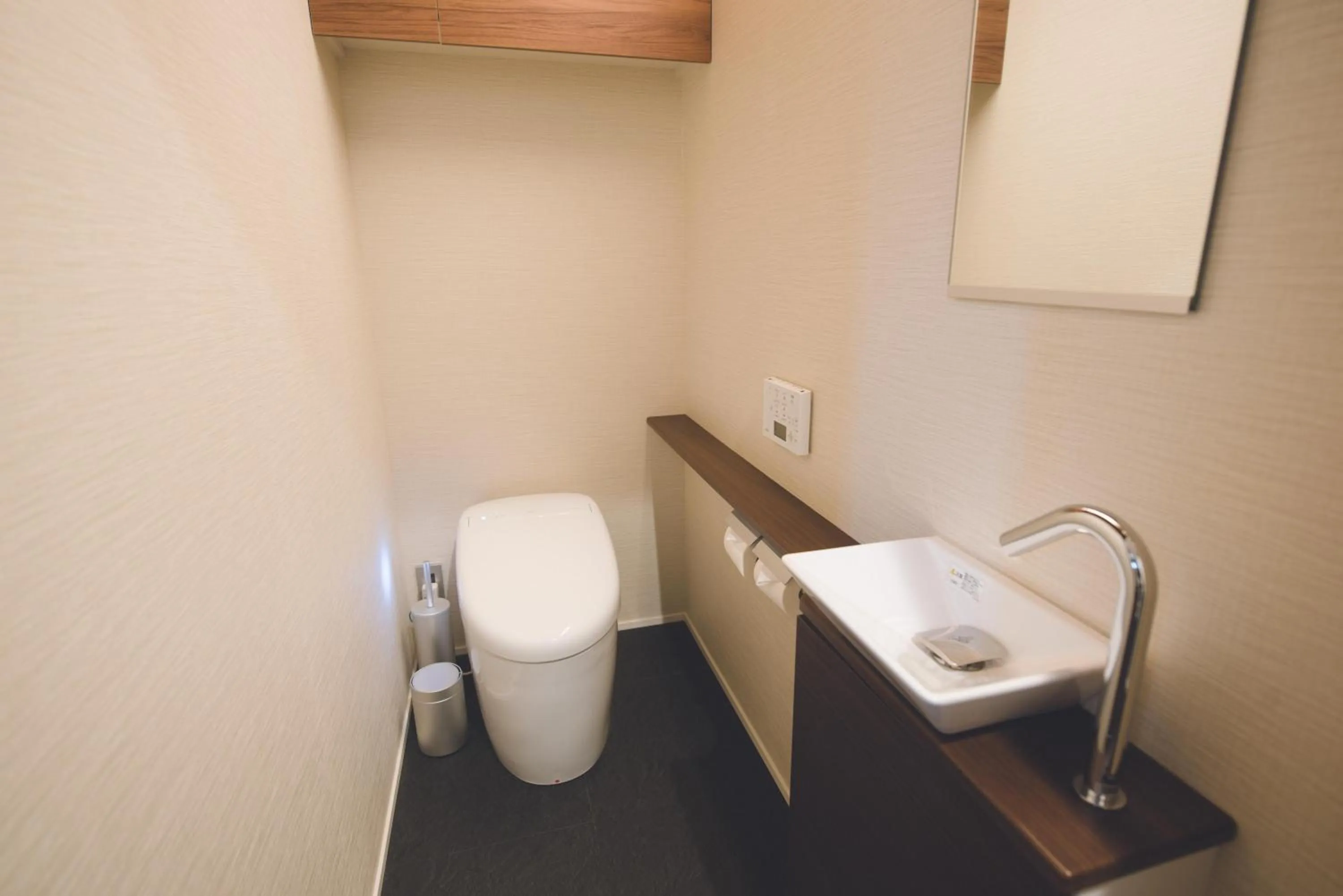 Toilet in HOTEL MASTAY jingumichi