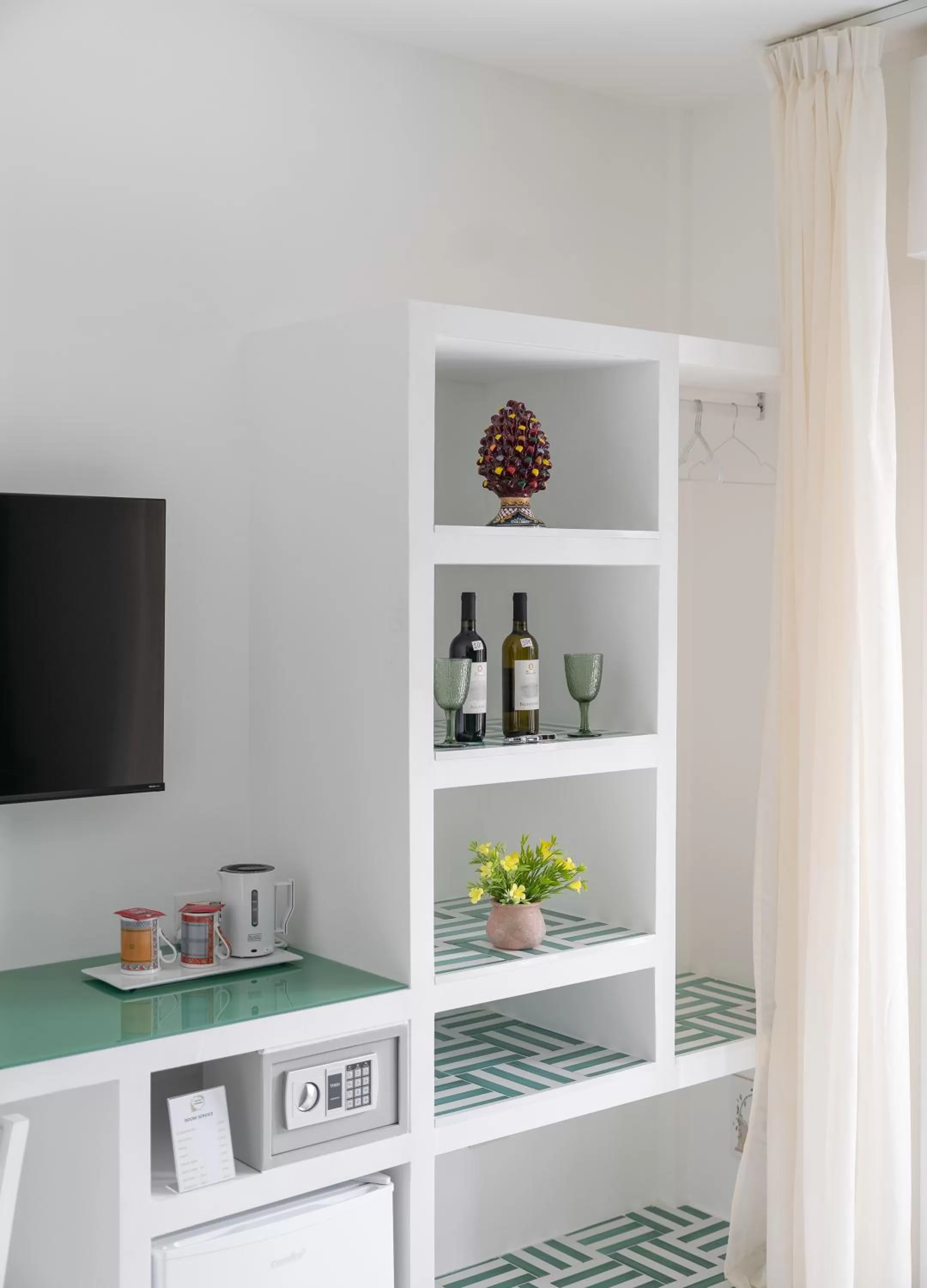 Photo of the whole room in Giardino Archeologico