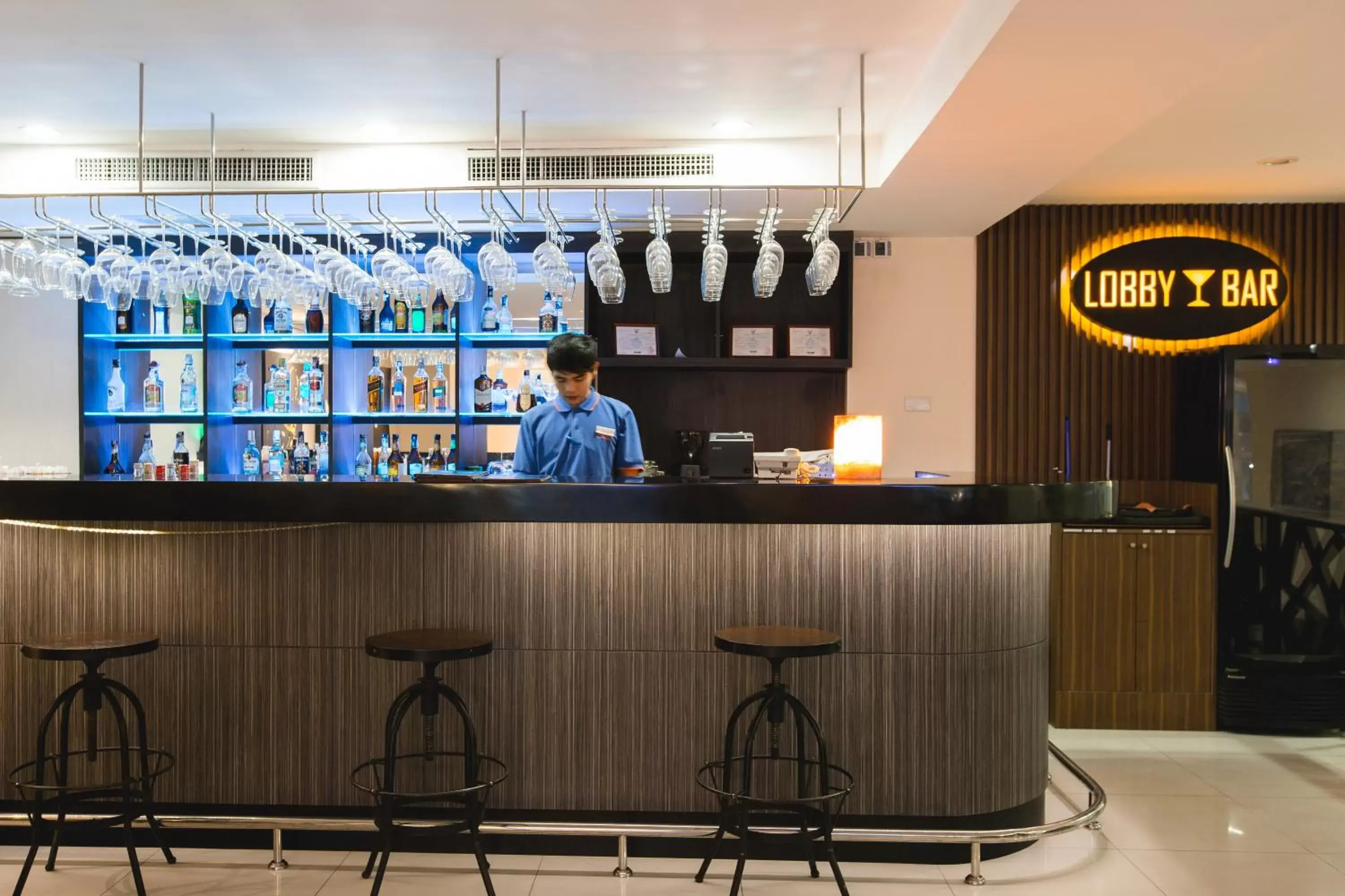 Lounge or bar in Adelphi Pattaya - SHA Extra Plus