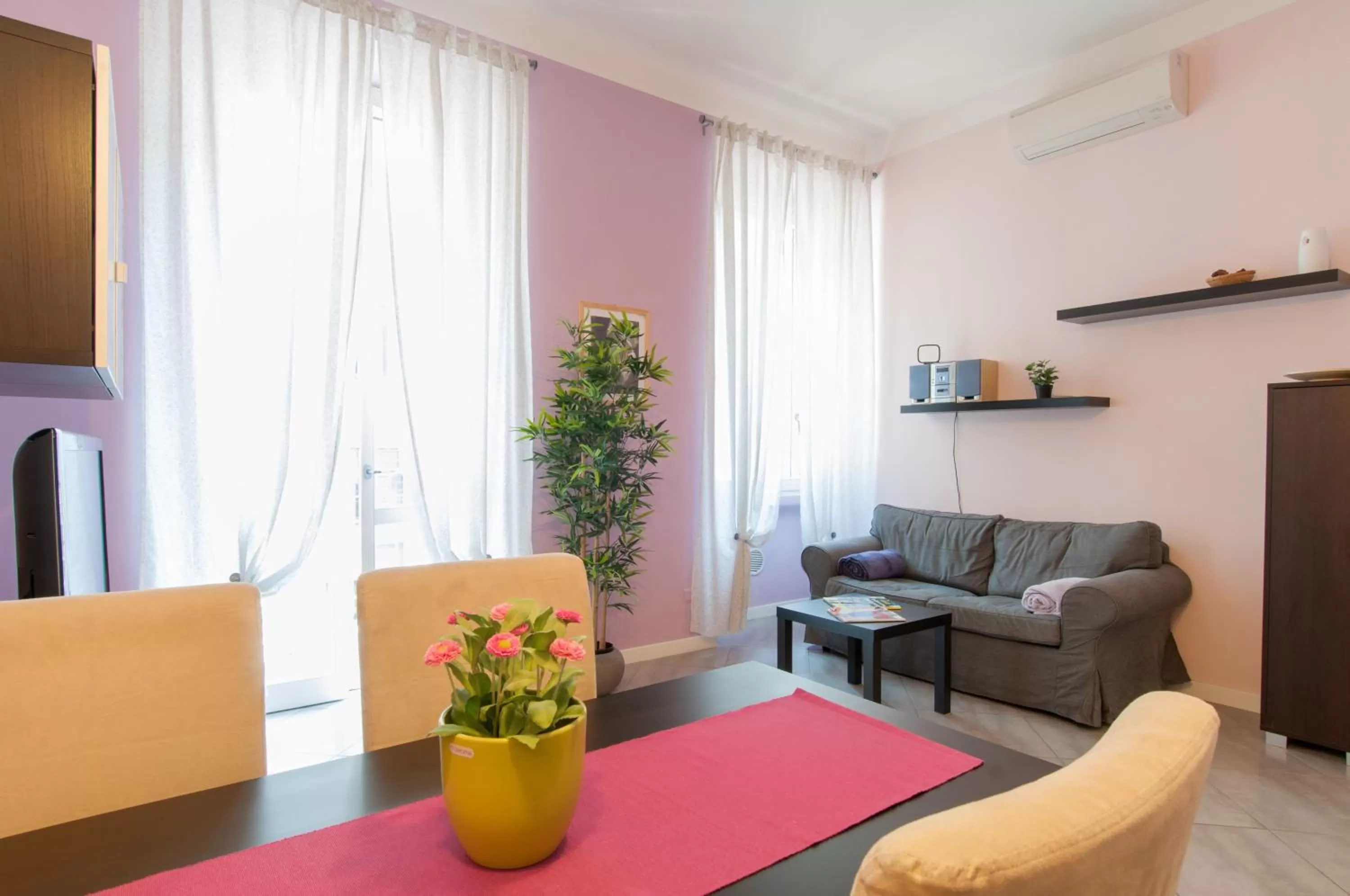 Communal lounge/ TV room in Il Cortiletto