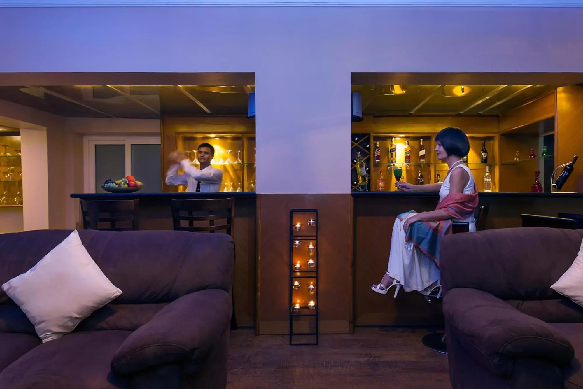 Lounge or bar in Ideal Beach Resort