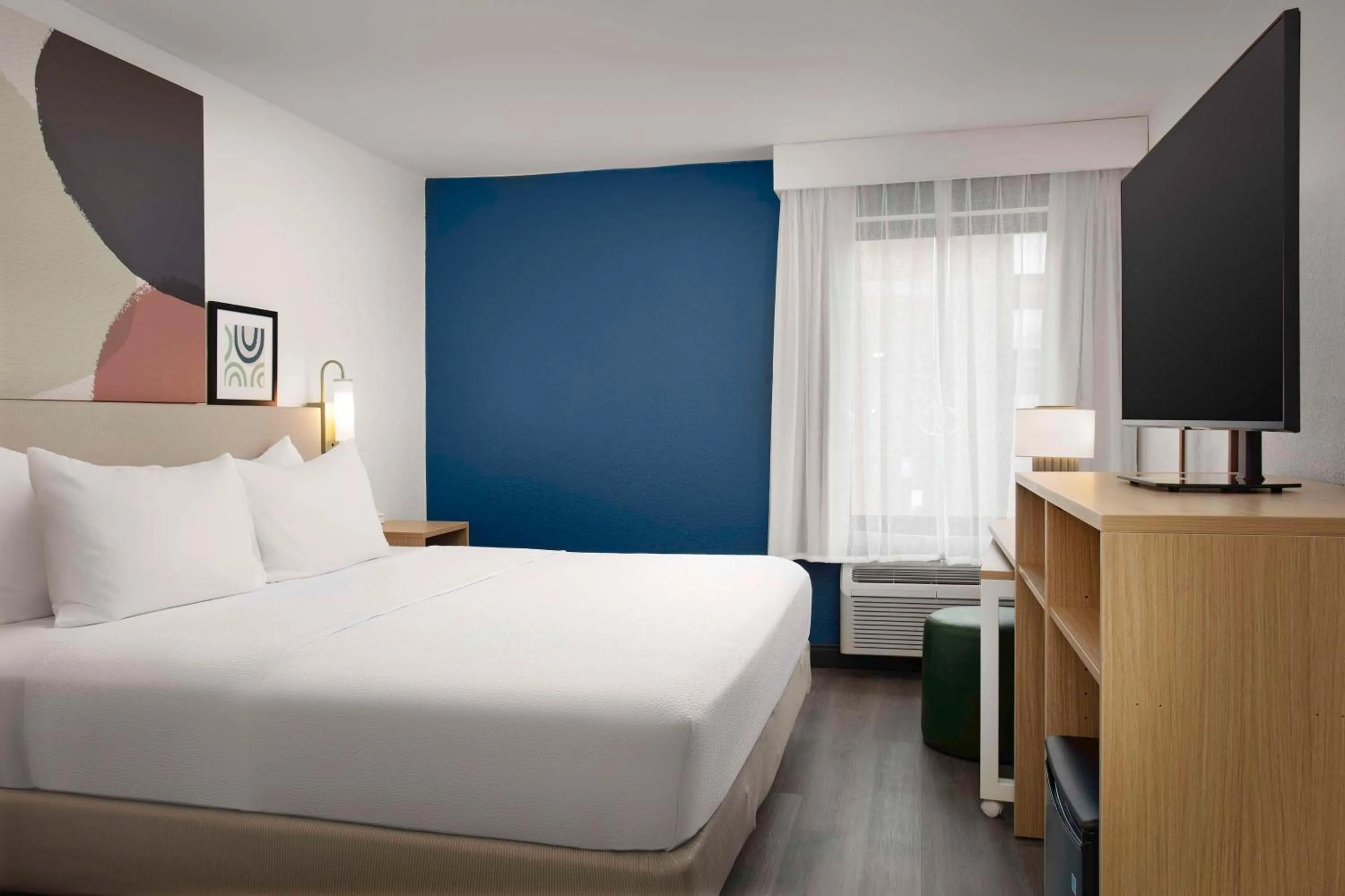 Bed in Days Inn by Wyndham Atlanta Marietta Galleria